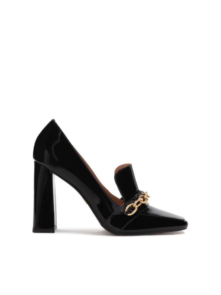 Ladies' black pumps