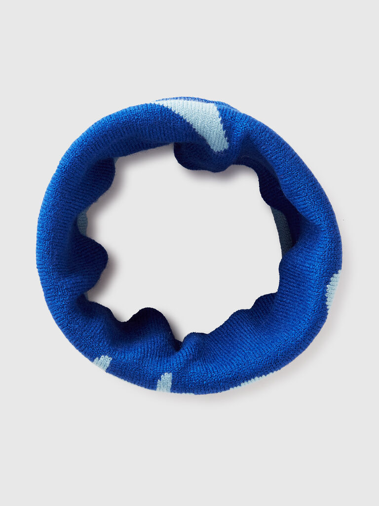 Reversible neck warmer with logo