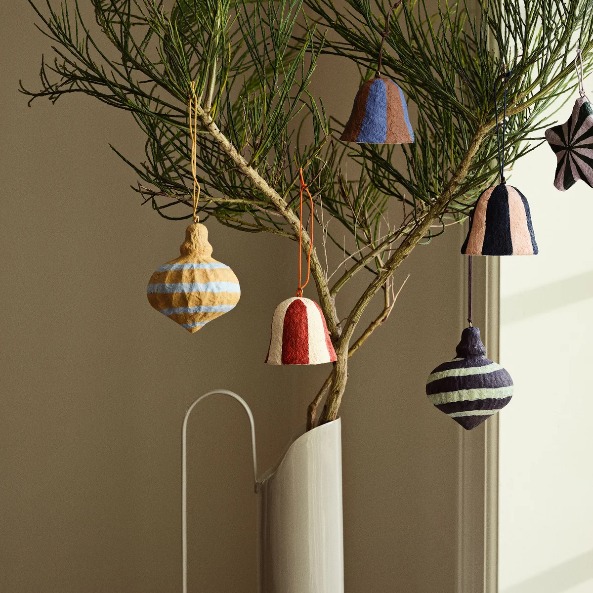 Broste Copenhagen - Pulp Spinning Top Deko-Anhänger
