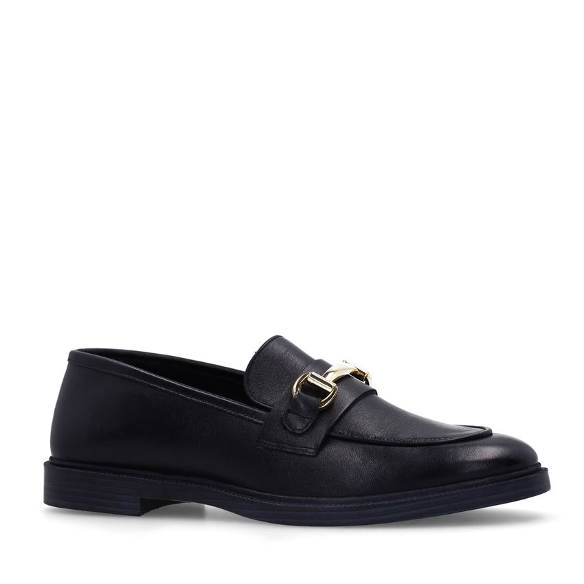 Manfield Zwarte leren loafers met goudkleurig detail