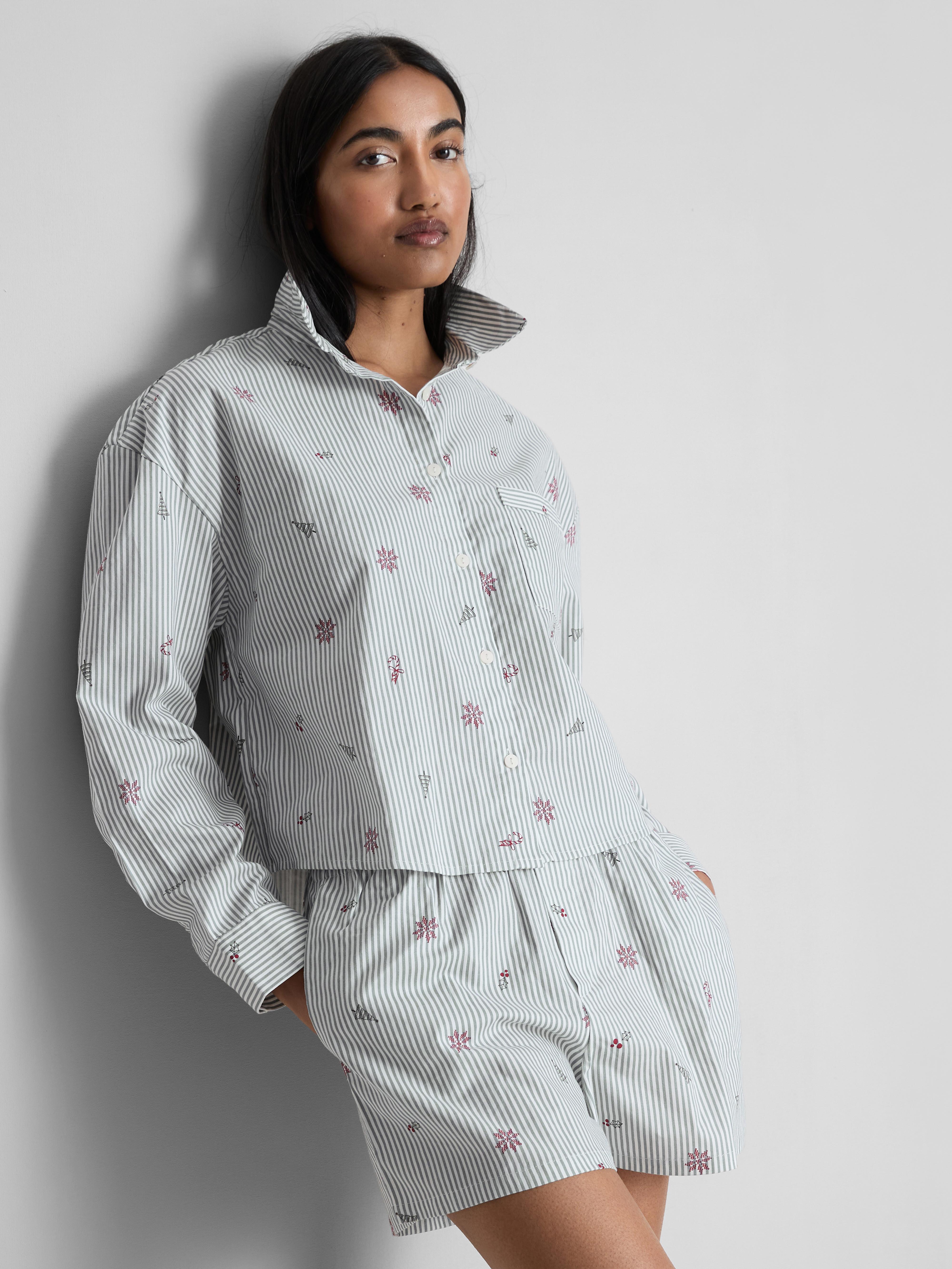 Christmas Cropped Printed Pajama Shirt