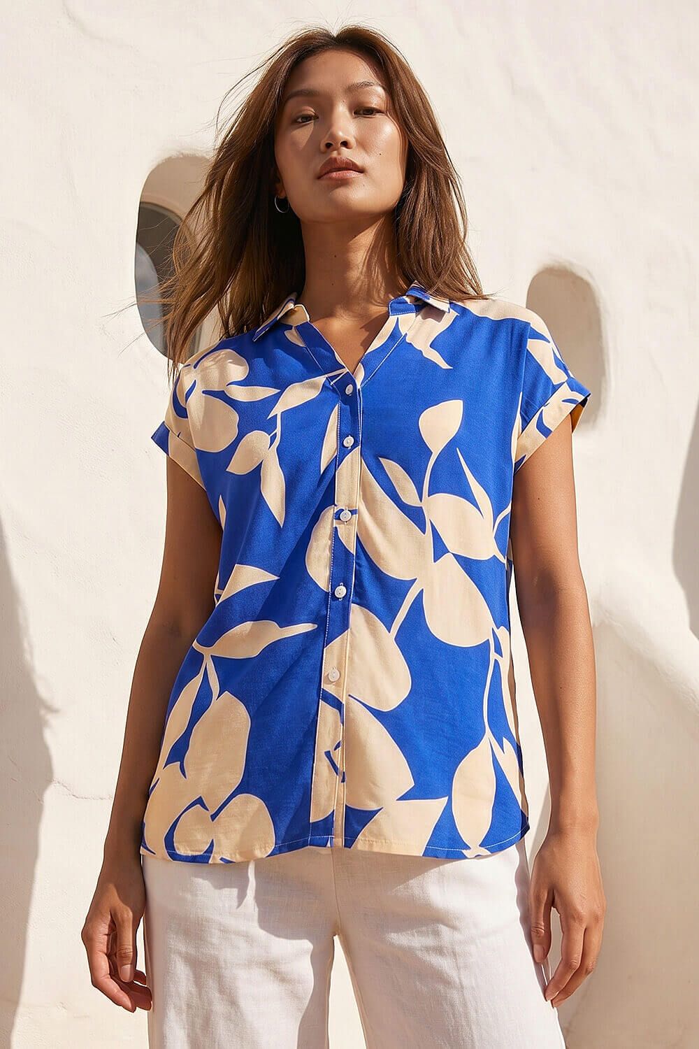 Roman Floral Mono Print V-Neck Shirt