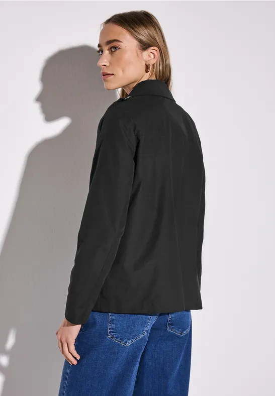 Doppelreihiger Trenchcoat