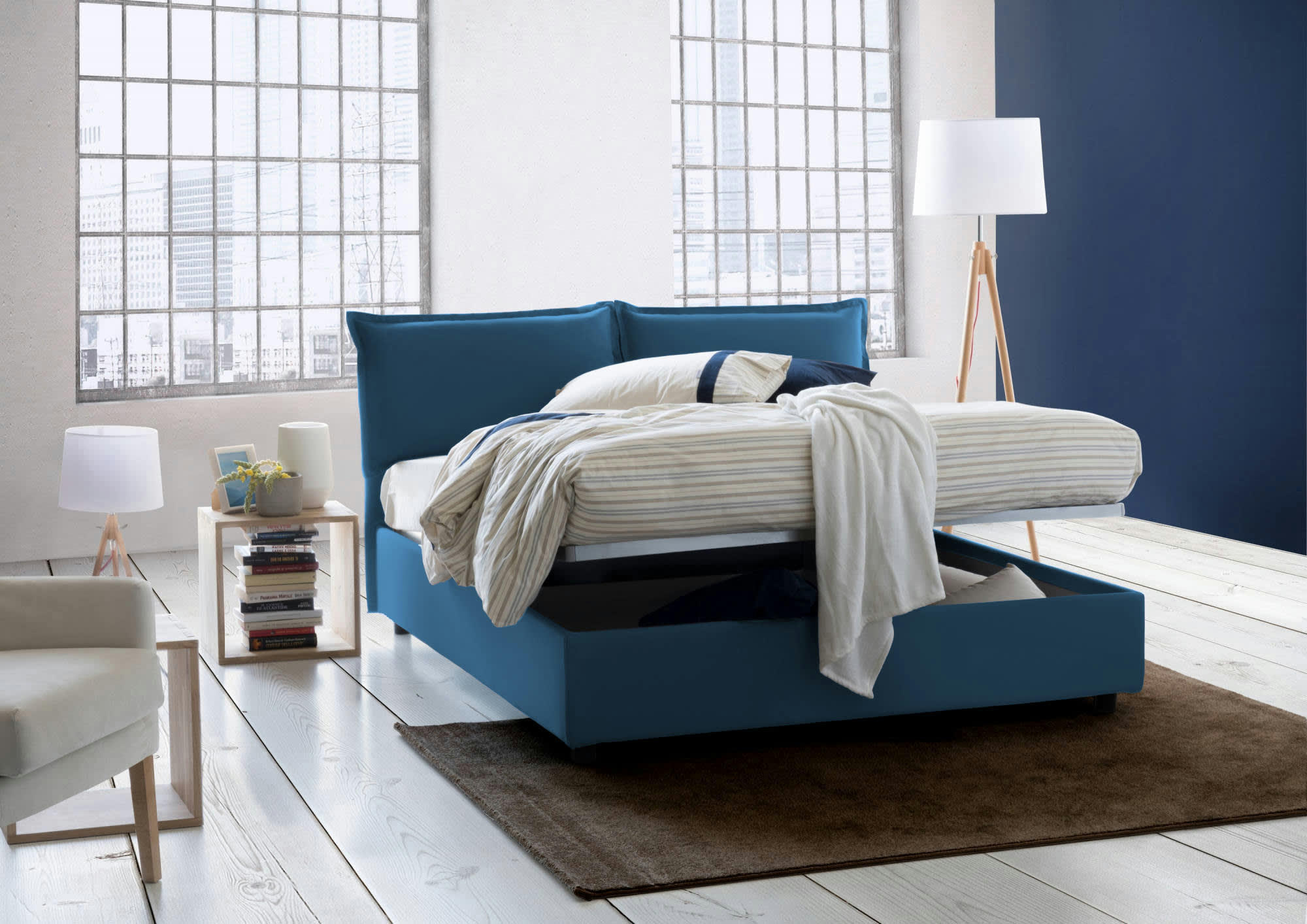 TERESA - Lit coffre 140x200 cm en tissu bleu
