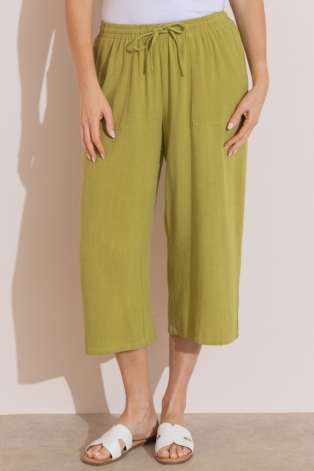 Klass. Wide Leg Linen Blend Cropped Trousers
