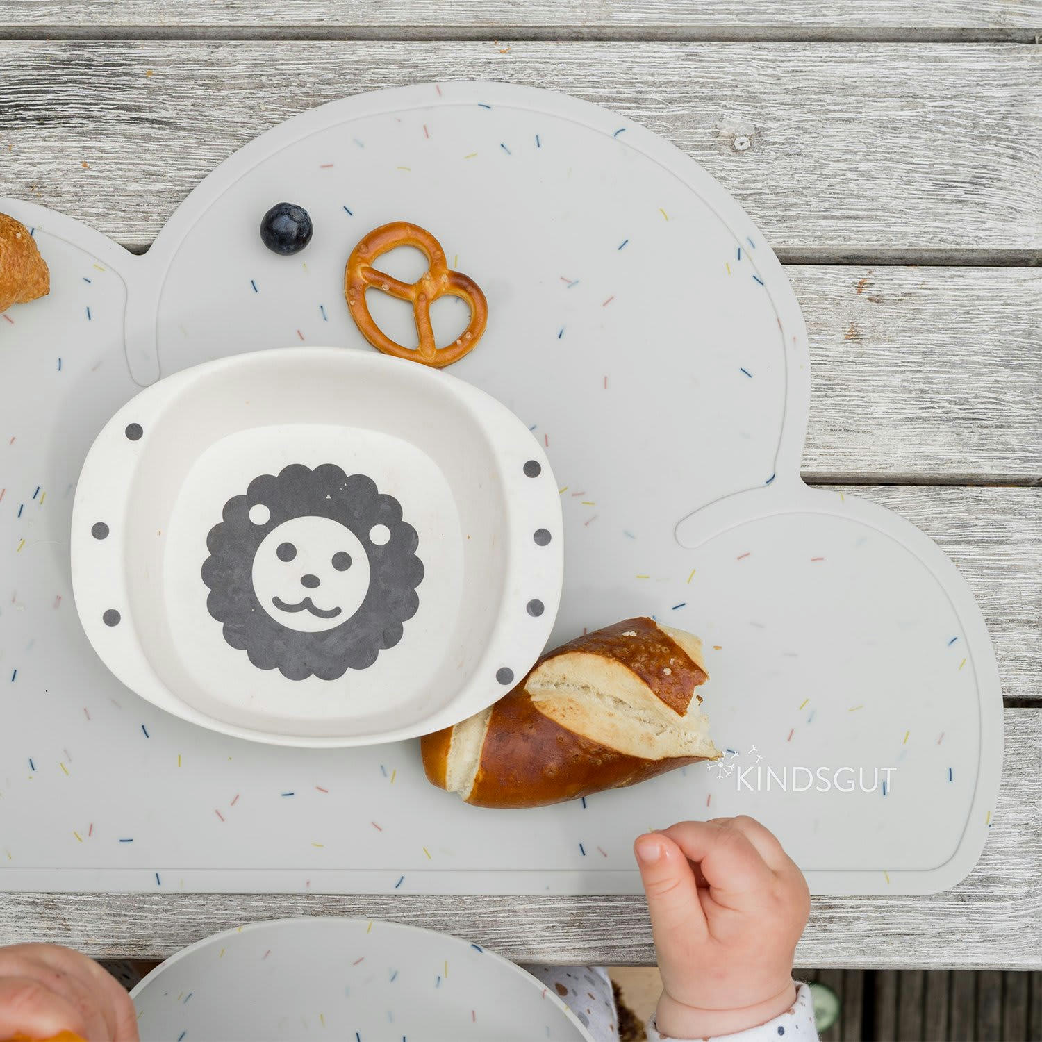 - Set de table en forme de nuage en silicone