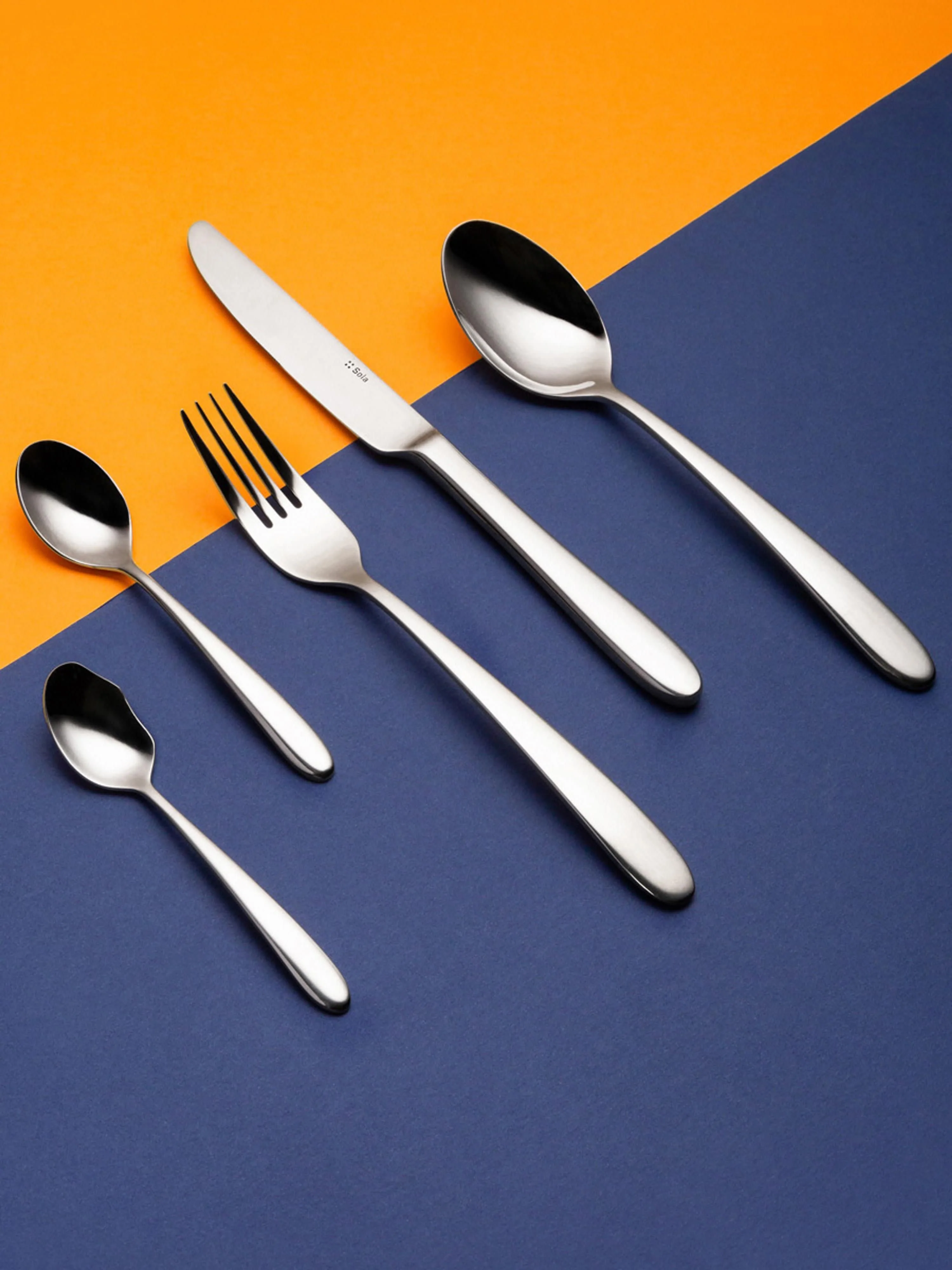 Hochglanzpoliertes Besteck-Set Tulip, 6 Personen, 24er-Set