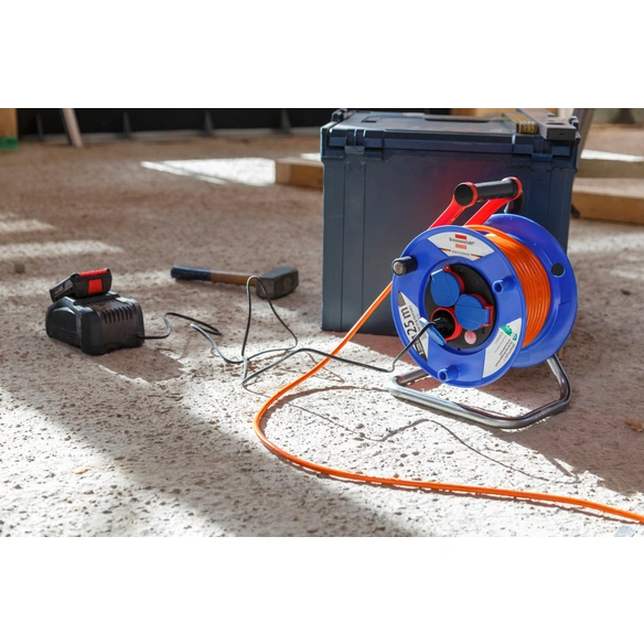 Kabeltrommel »Garant«, AT-N05V3V3-F 3G1,5, IP 44, 3-fach, Kabellänge: 25 m