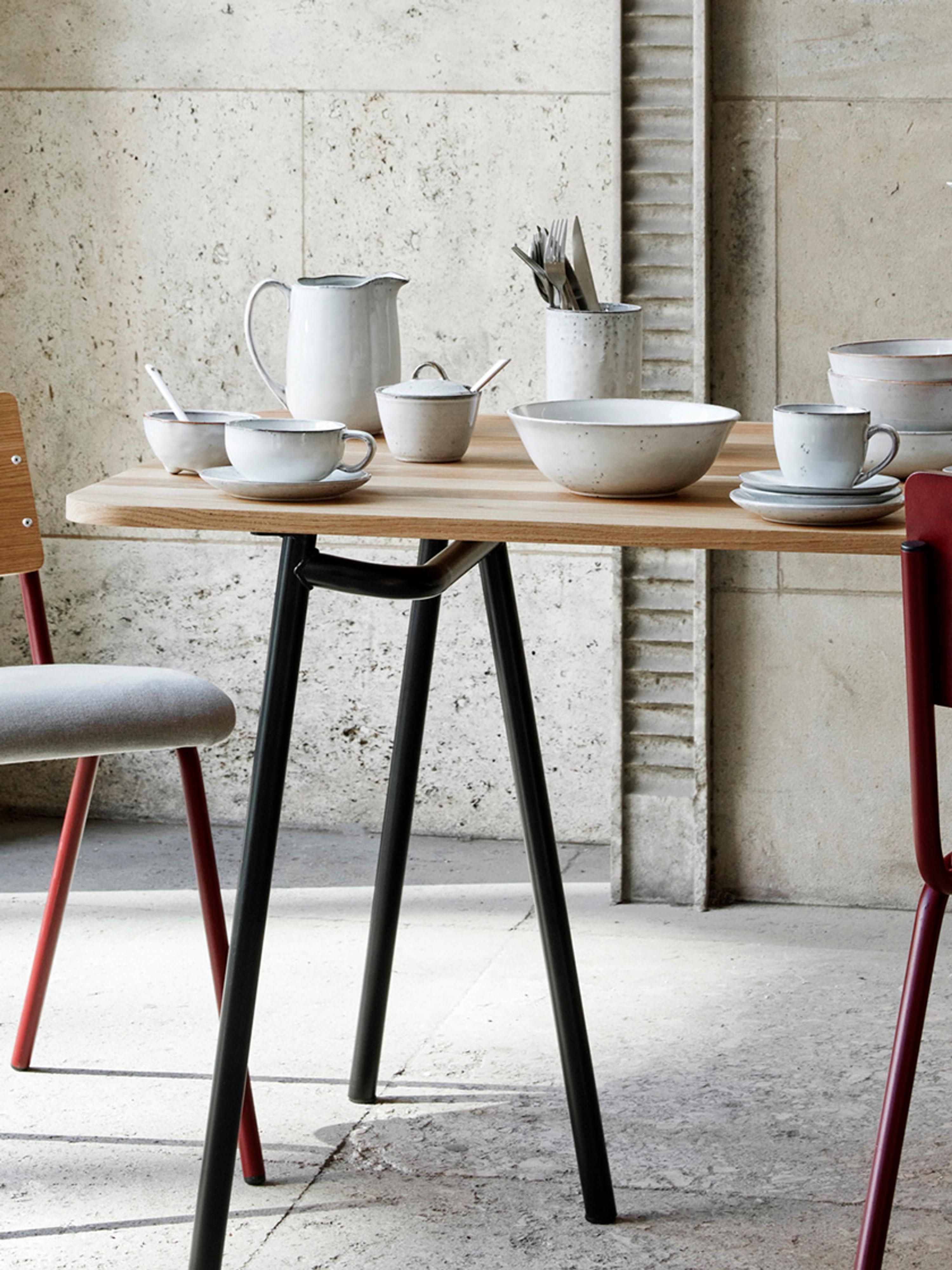 Handgefertigte Kaffeetasse Nordic Sand mit Untertasse