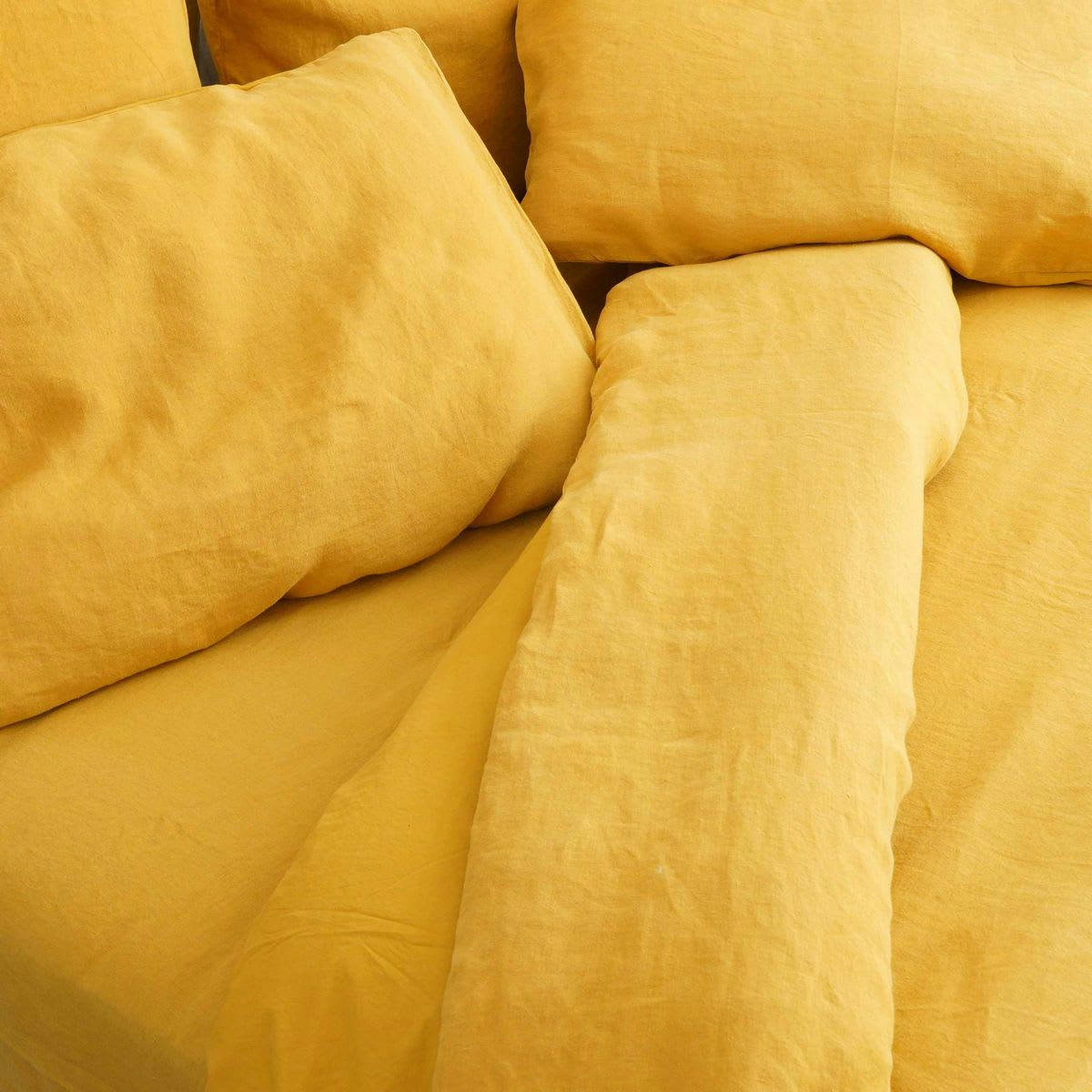 - Housse de couette chanvre et coton jaune 260 x 240 cm