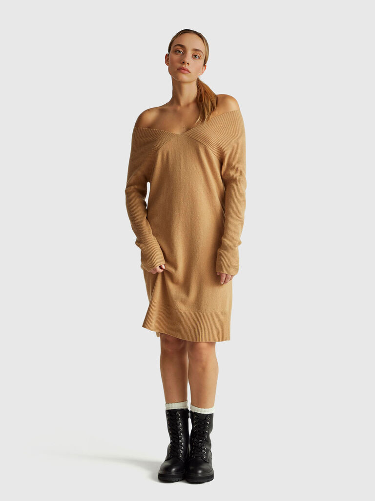 Midi dress in wool blend