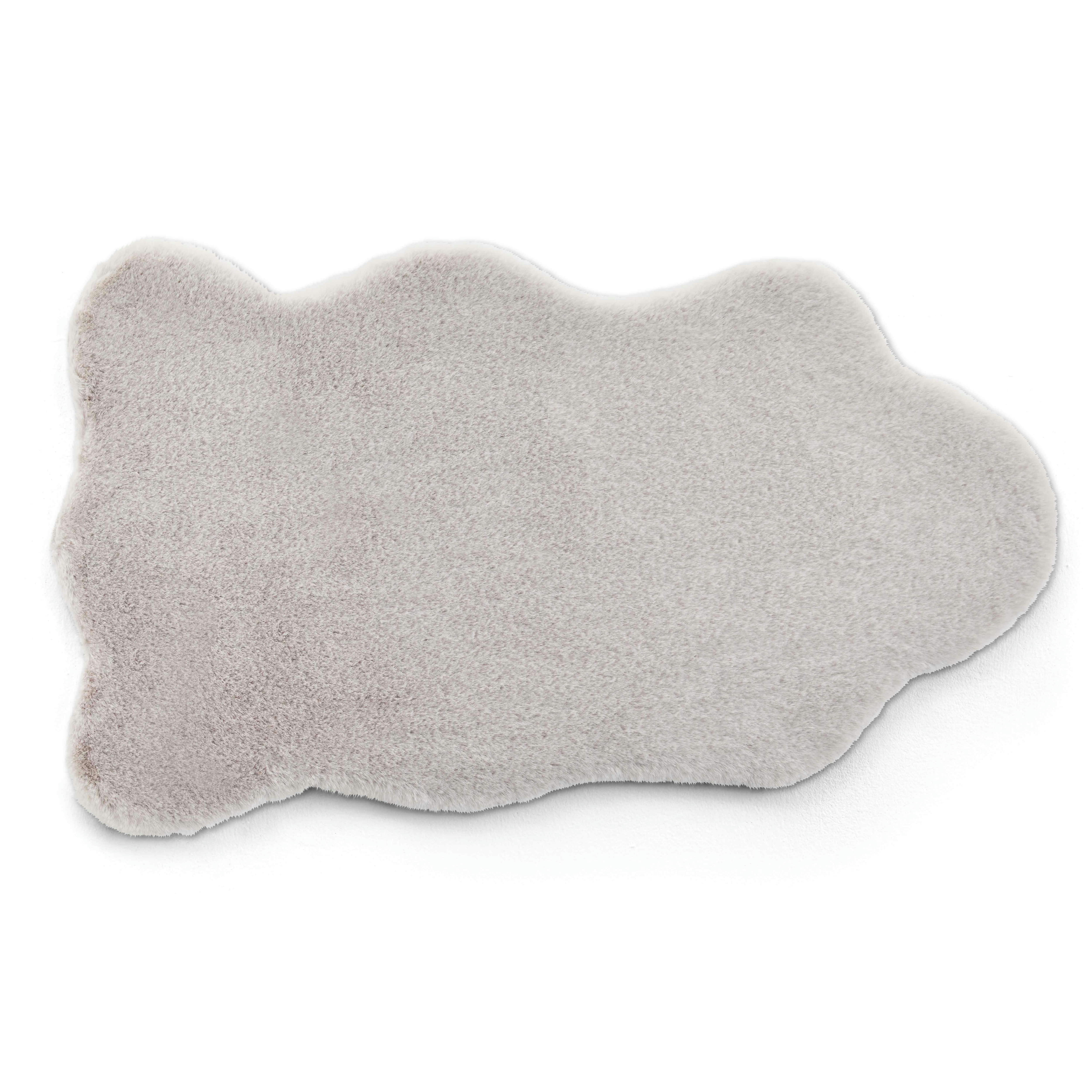 SHAUN - Tapis fourrure en forme de peau de mouton gris clair 50 x 80 cm