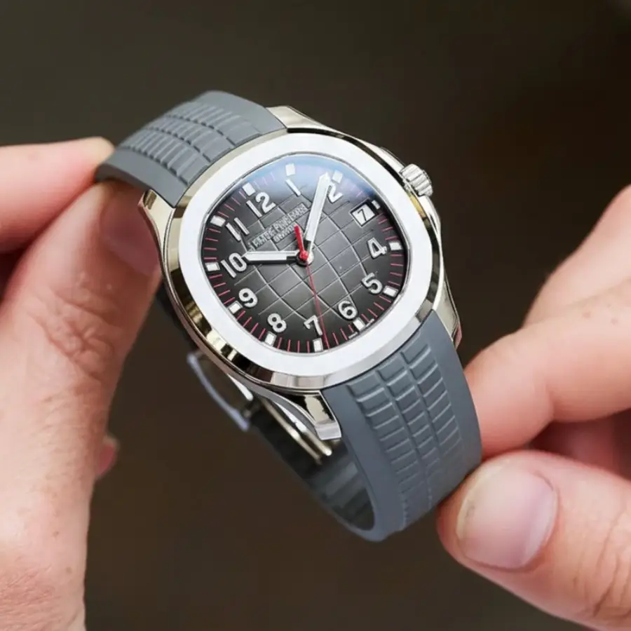 Patek Philippe – Aquanaut –  Rubber Strap – Curved – Grey
