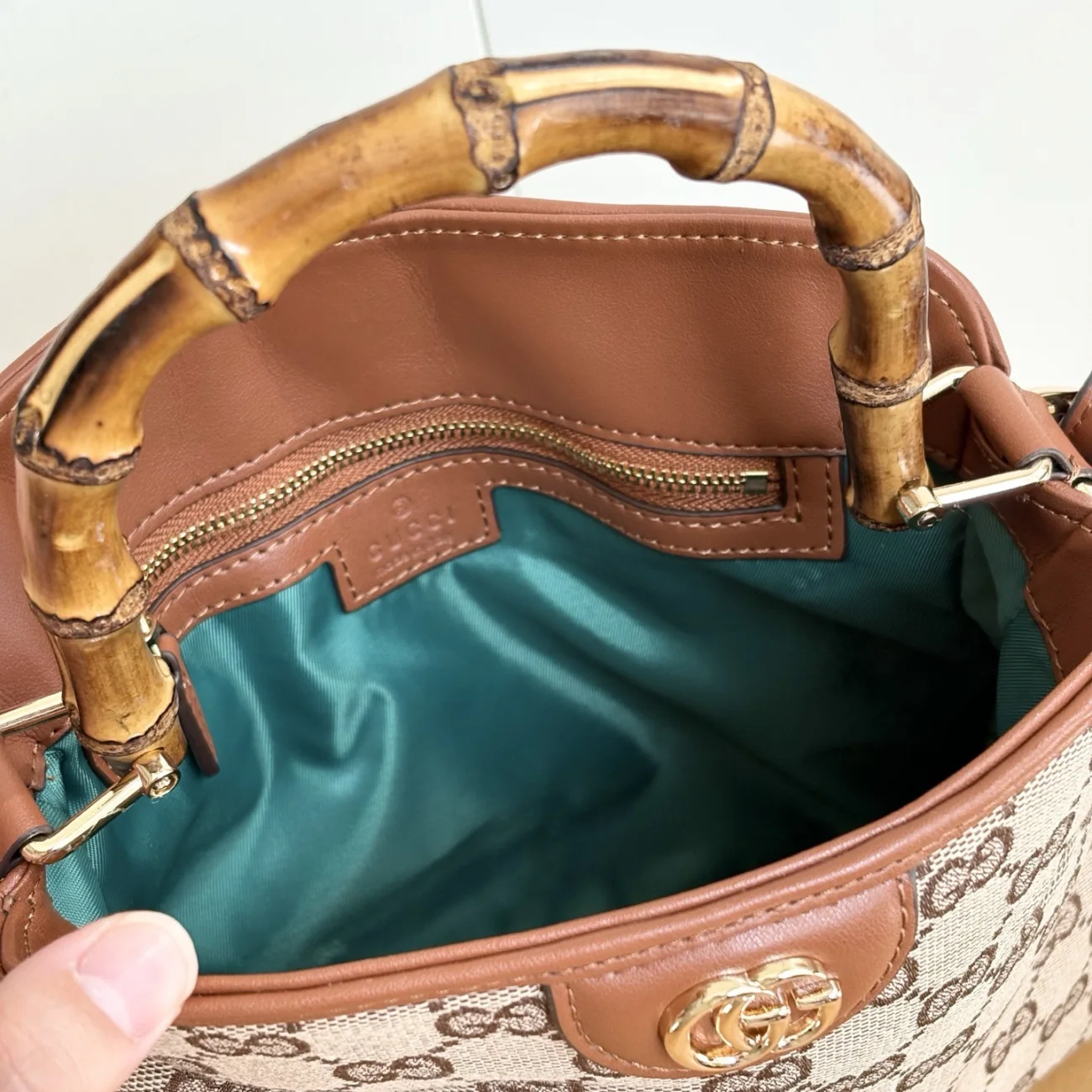 Gucci Diana series small shoulder bag