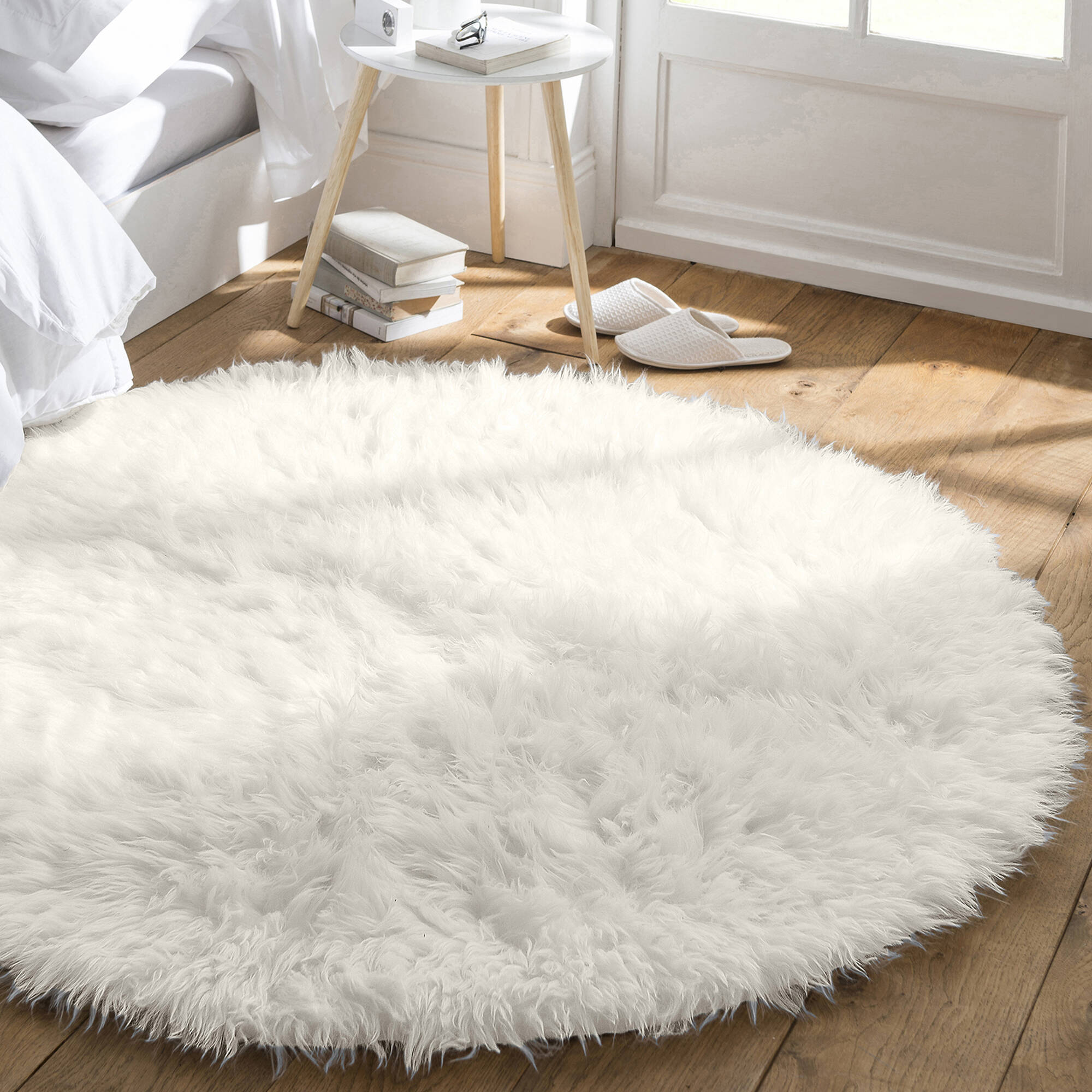 Tapis rond poils longs