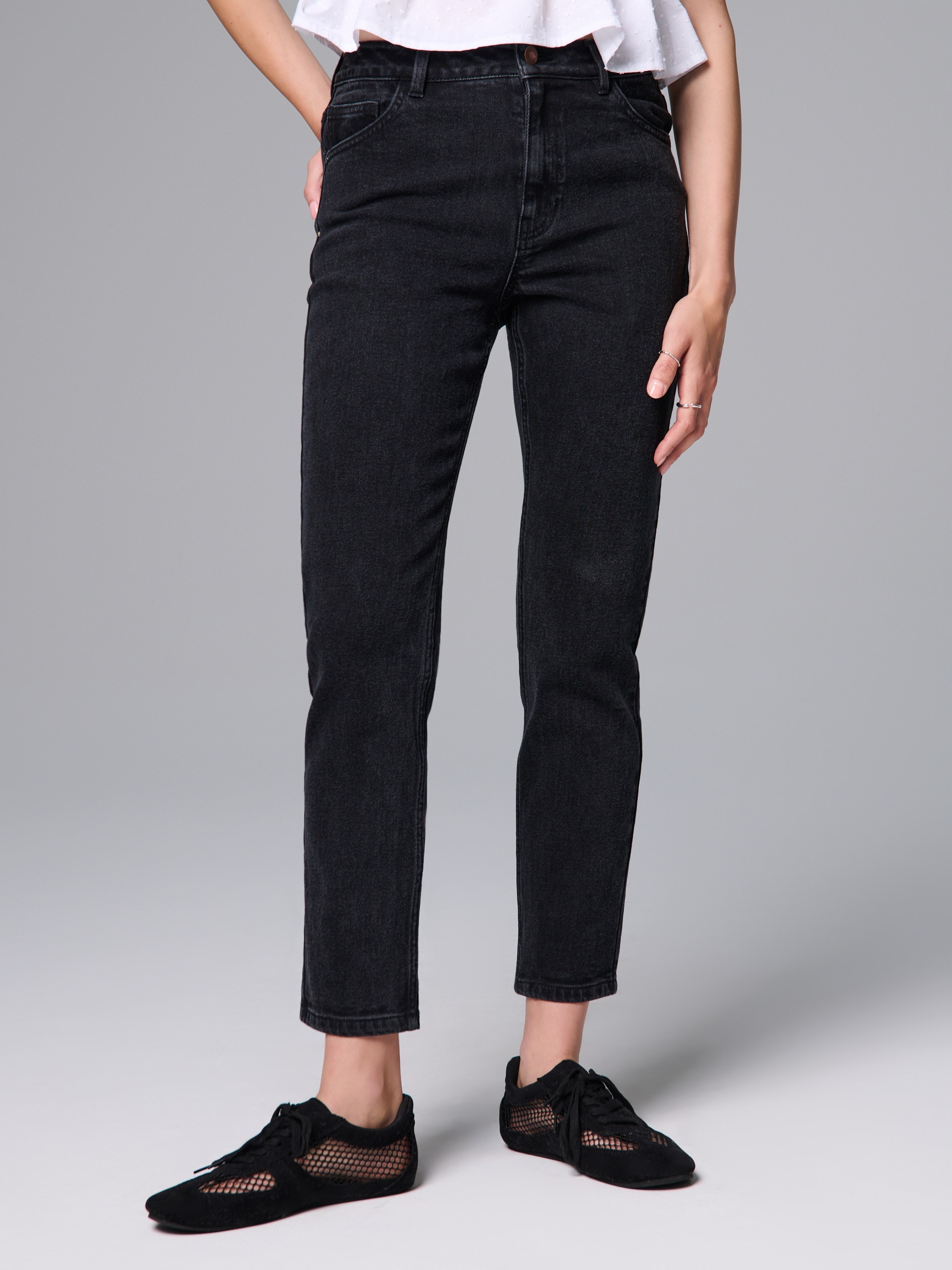 Spodnie jeansowe mom comfort fit