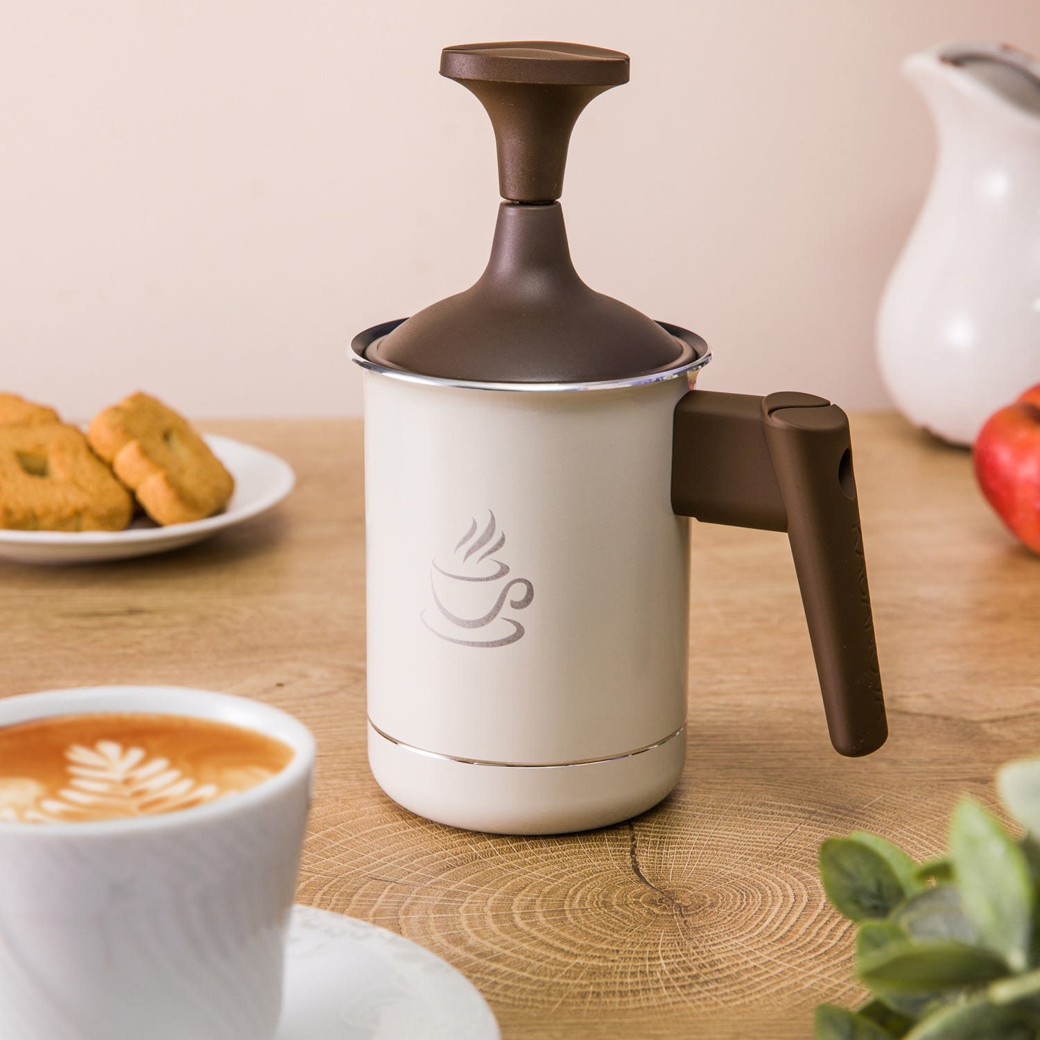Montalatte per cappuccino da 500 ml, in alluminio e bachelite