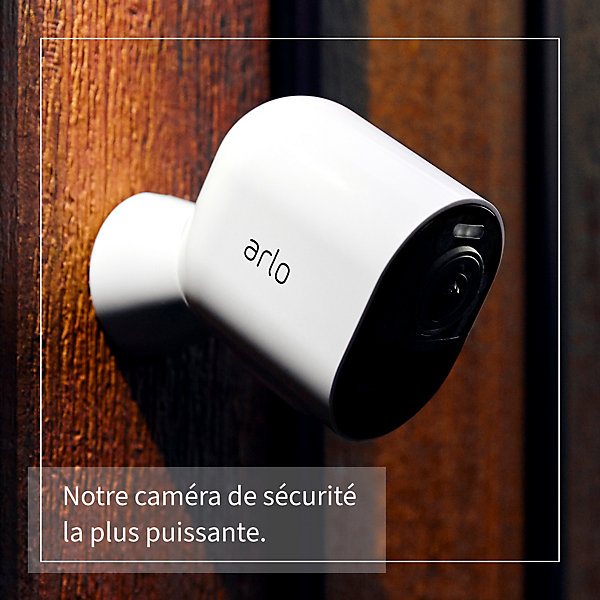 Caméra de vidéosurveillance sans fil Arlo Ultra2 Spotlight 4K blanche, lot de 2
