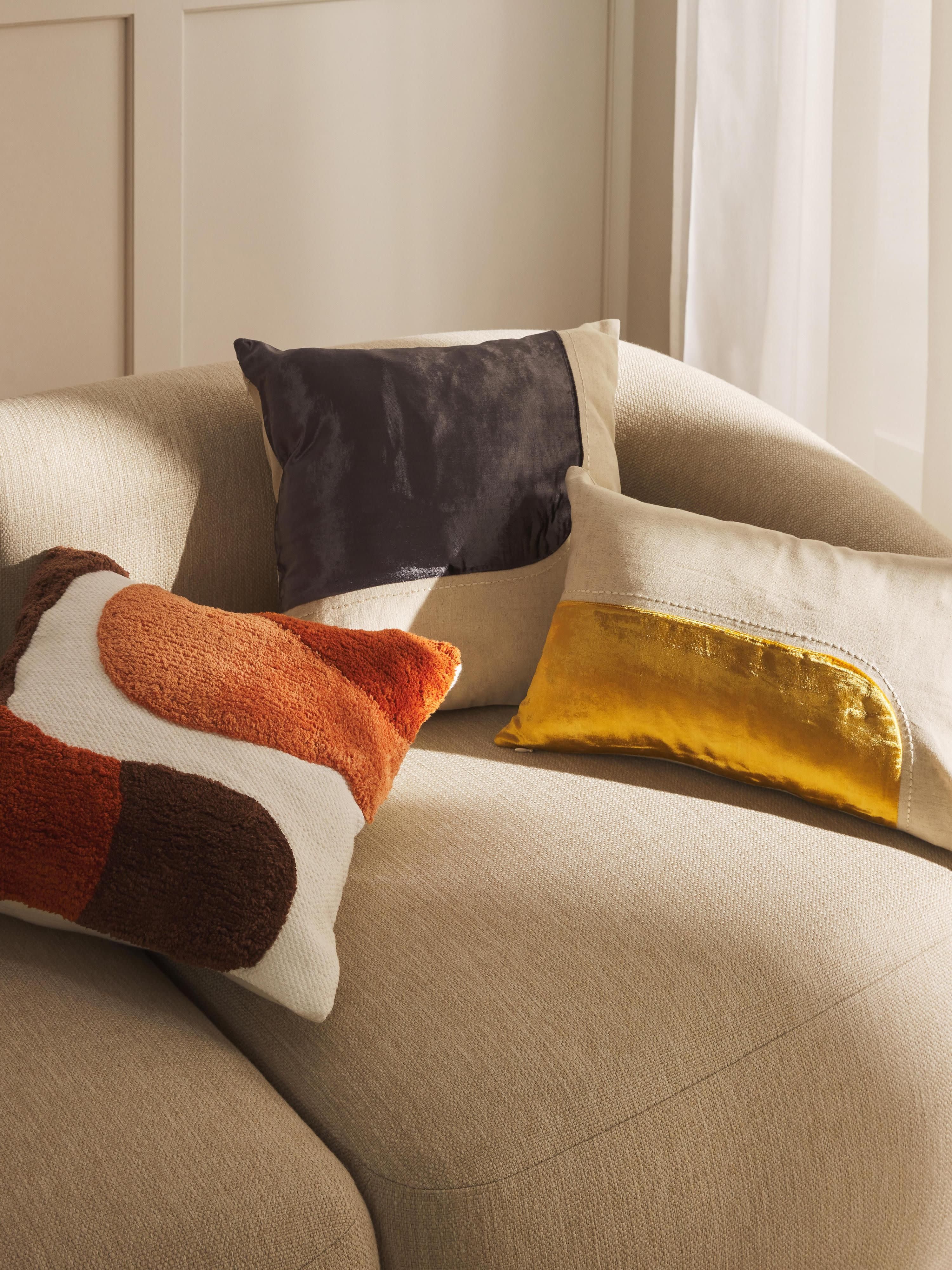 Handgetuftetes Kissen Malu mit Tufting