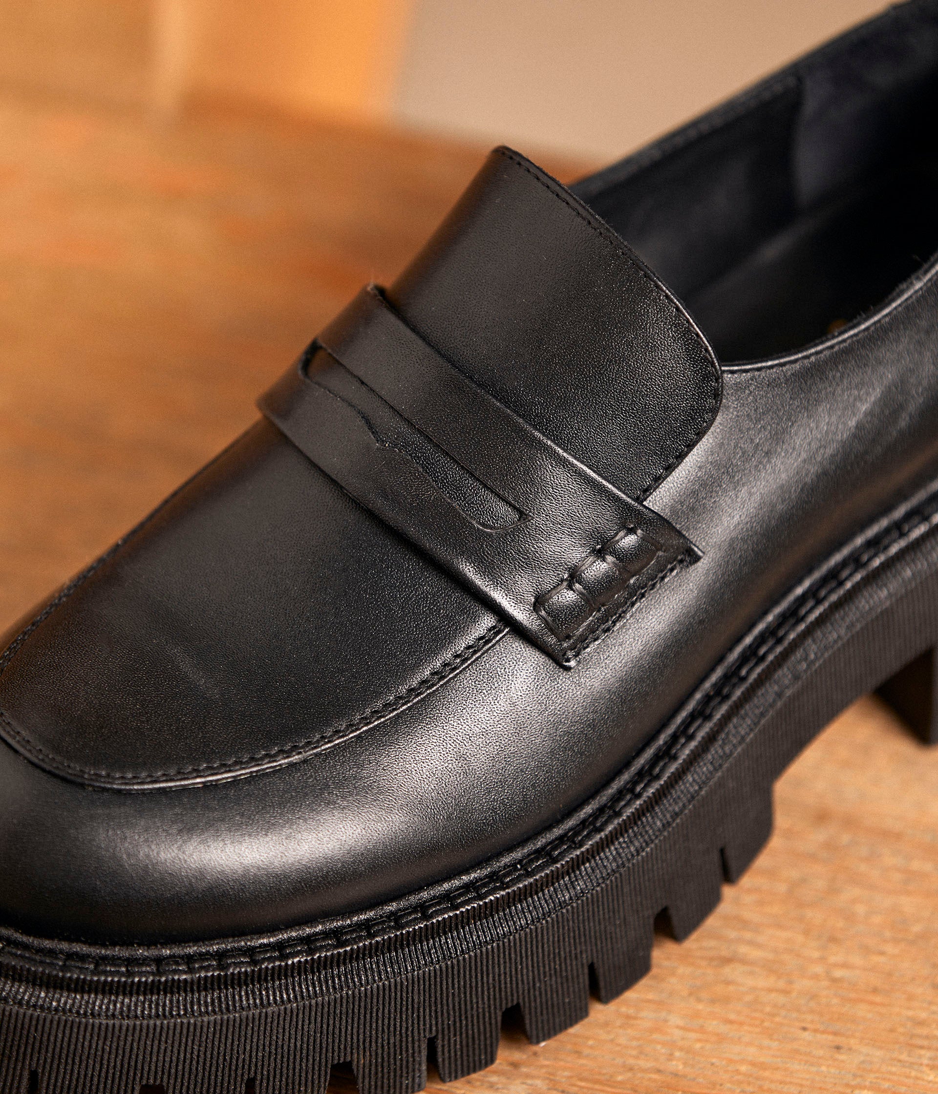Mocassins crantés noirs Aelle