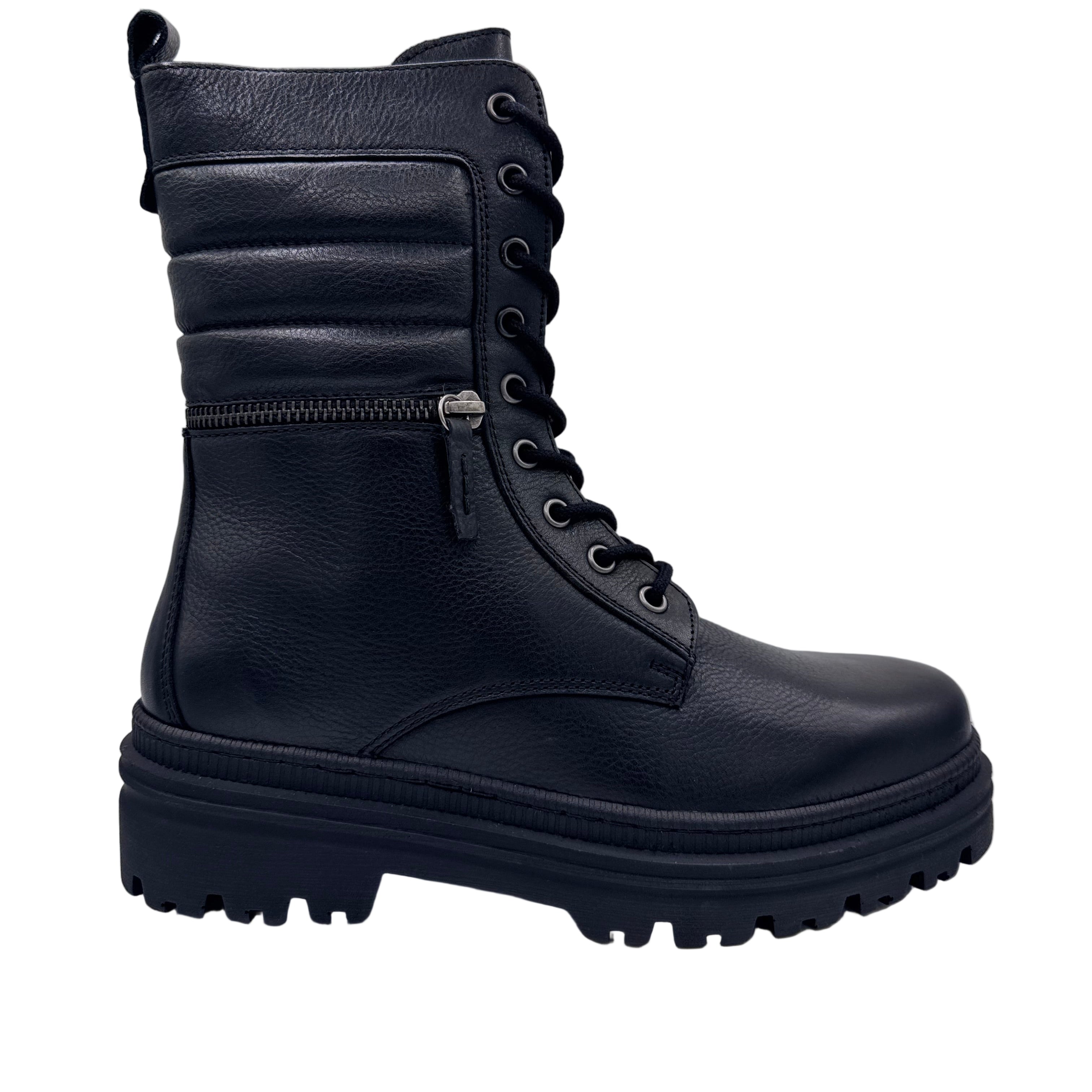 SCHNÜRSTIEFEL