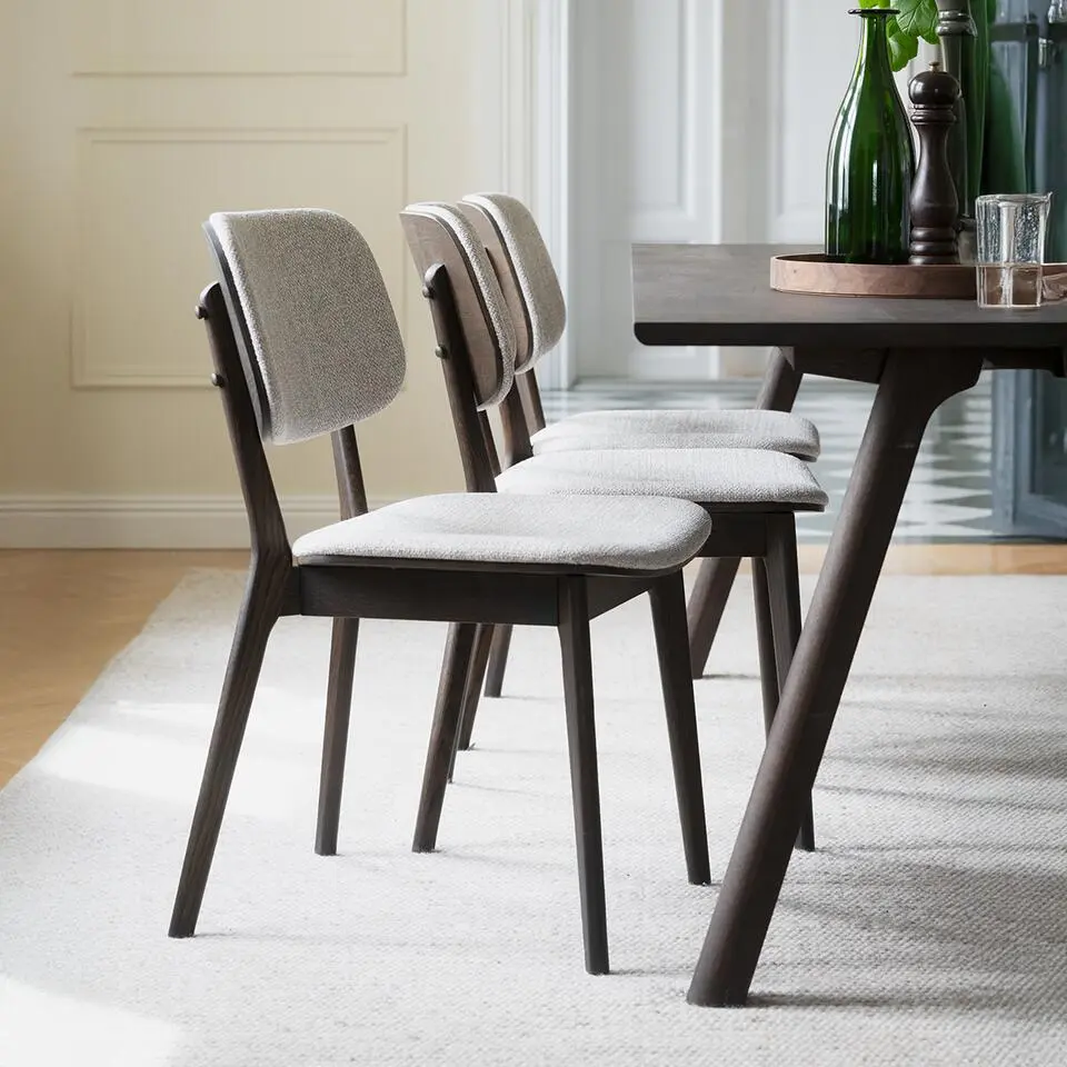 Rowico Home Barrett Houten Eetkamerstoel Bruin met Beige Zitting