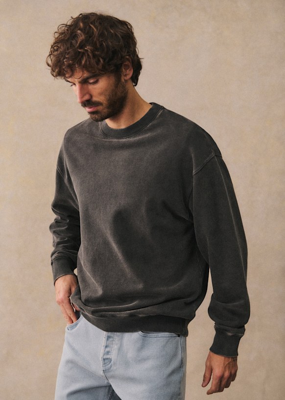 Boxy Sweatshirt