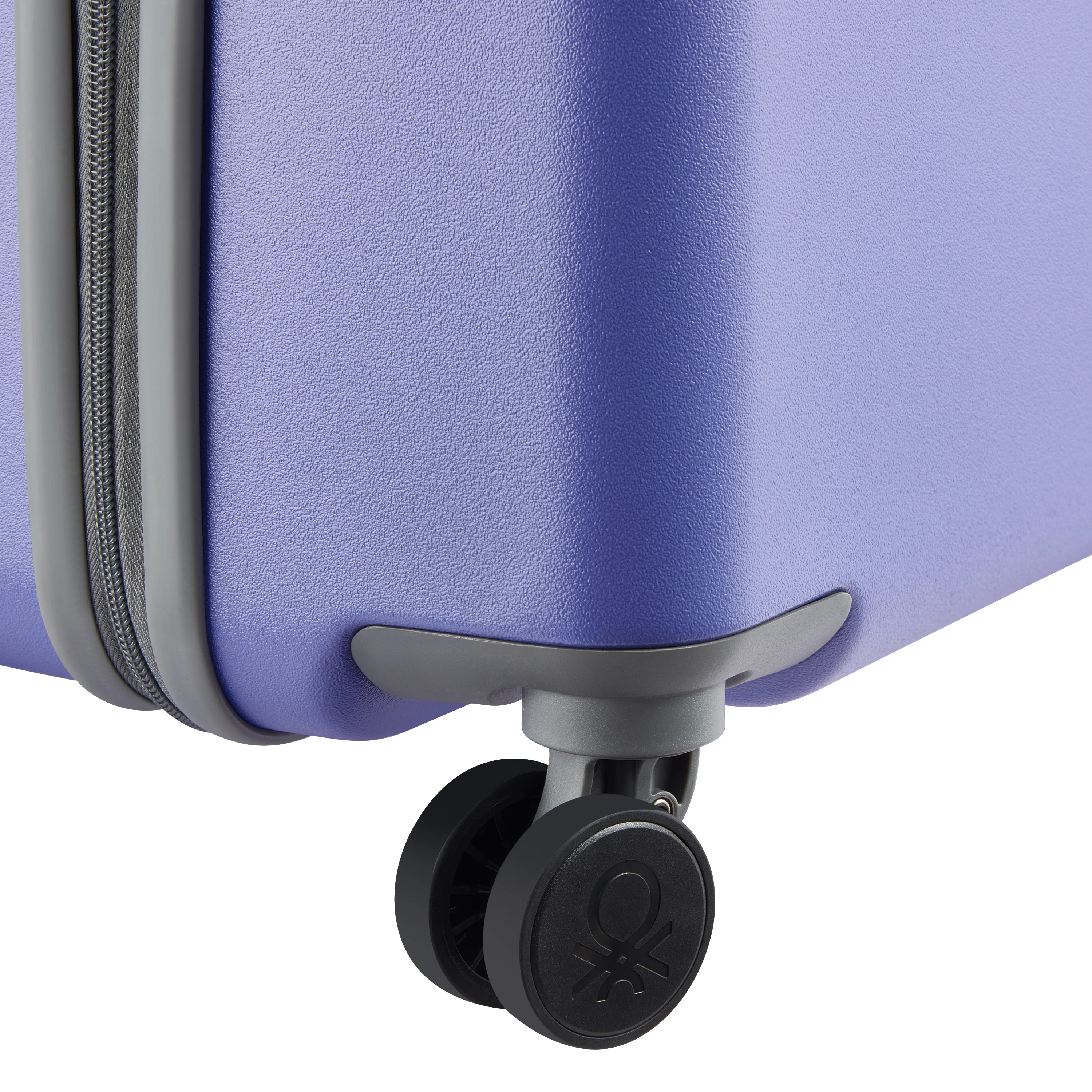 UCB HARDSIDE - M (66CM)