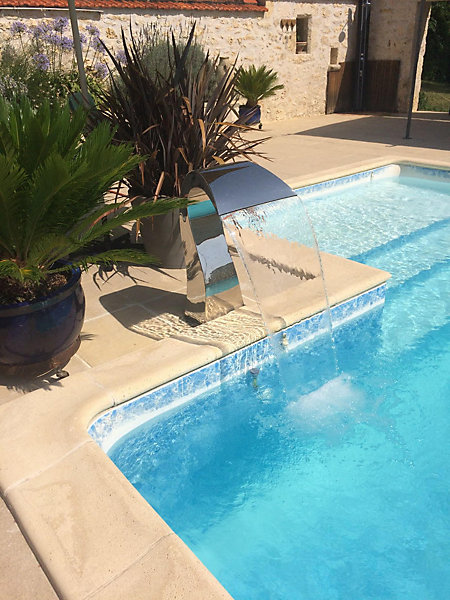 Cascade pour piscine au sel chlore INOX 316 Demi cœur Hauteur 80cm ZENLYS