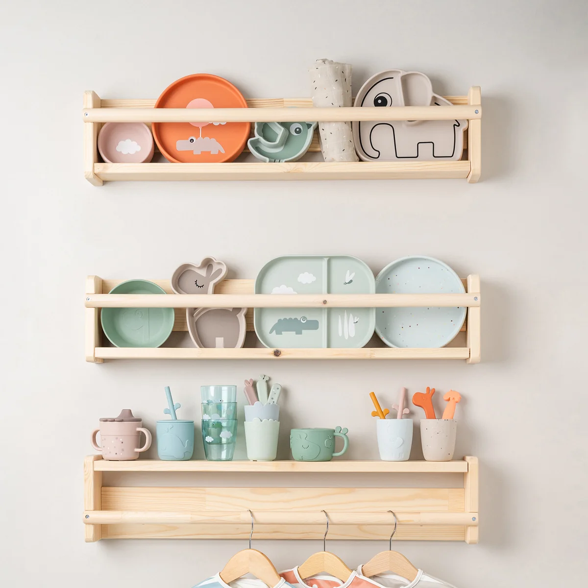 Done by Deer - Silikon Stick & Stay Dinner Set