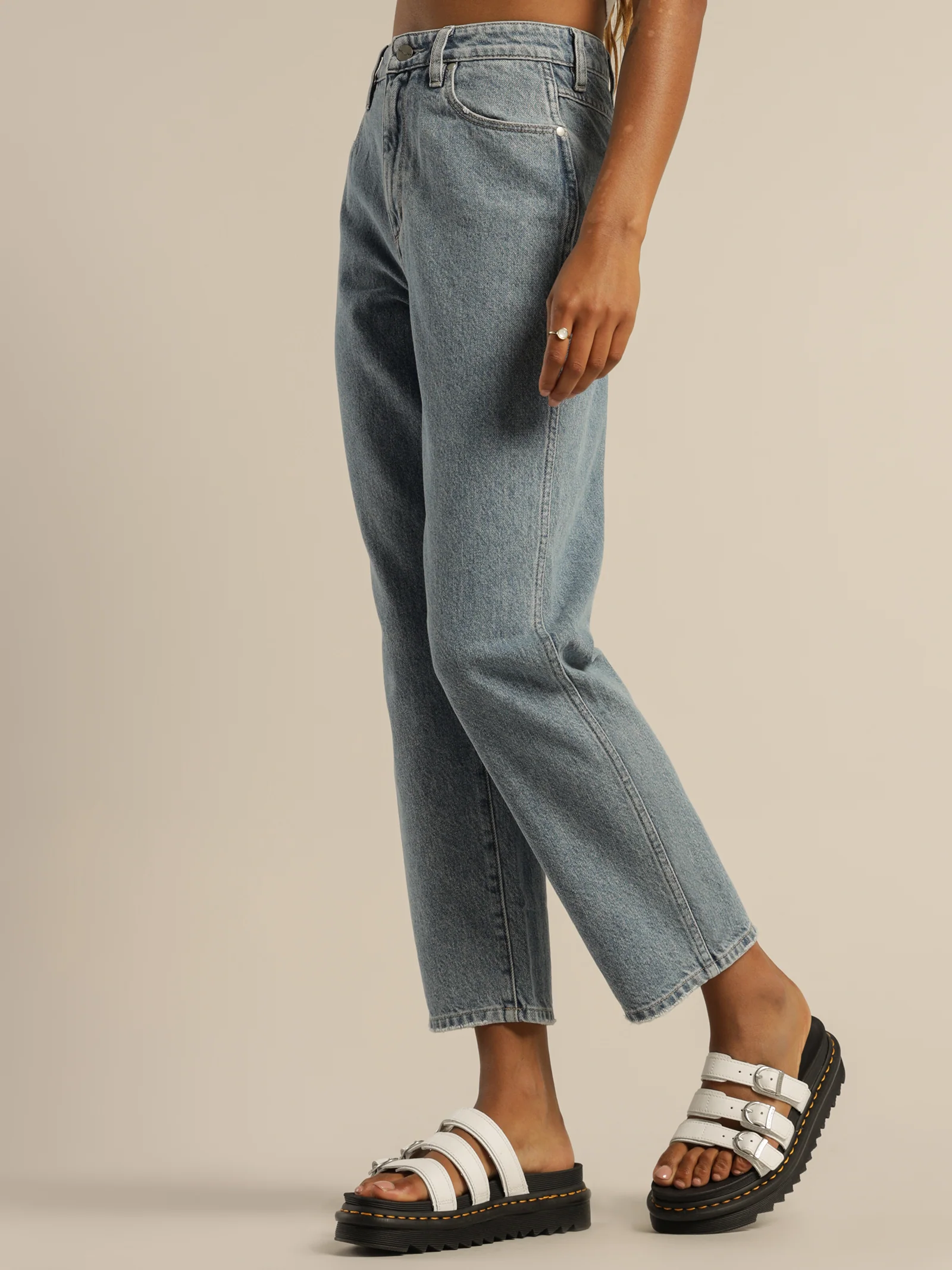 Claudia High Straight Jean