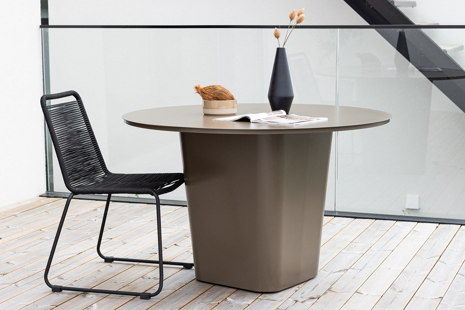 Rebellenclub Echo Tuintafel - ø120cm - Bruin