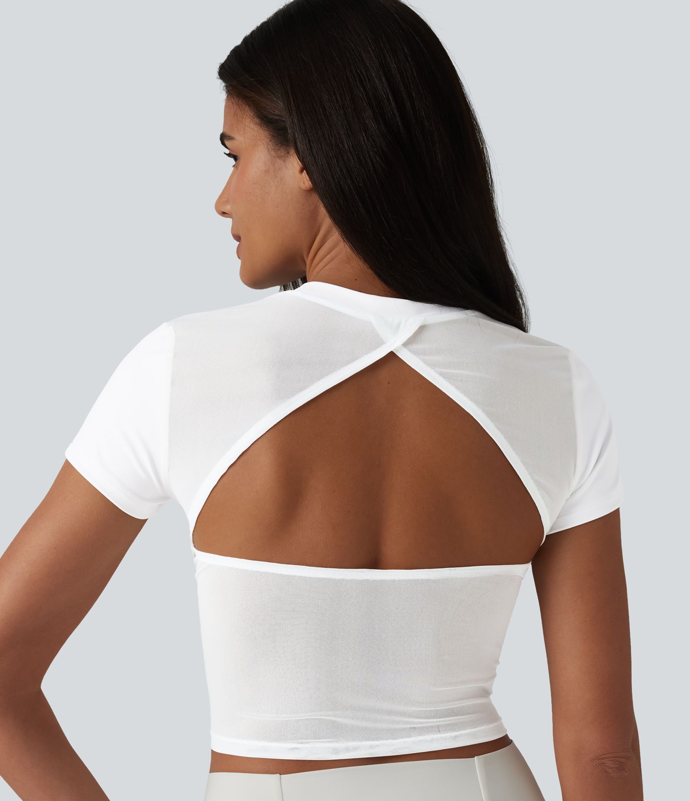 Haut de sport SoftlyZero™ Airy à col rond, manches courtes, dos échancré, mesh respirant à effet frais InstantCool, protection solaire UPF50
