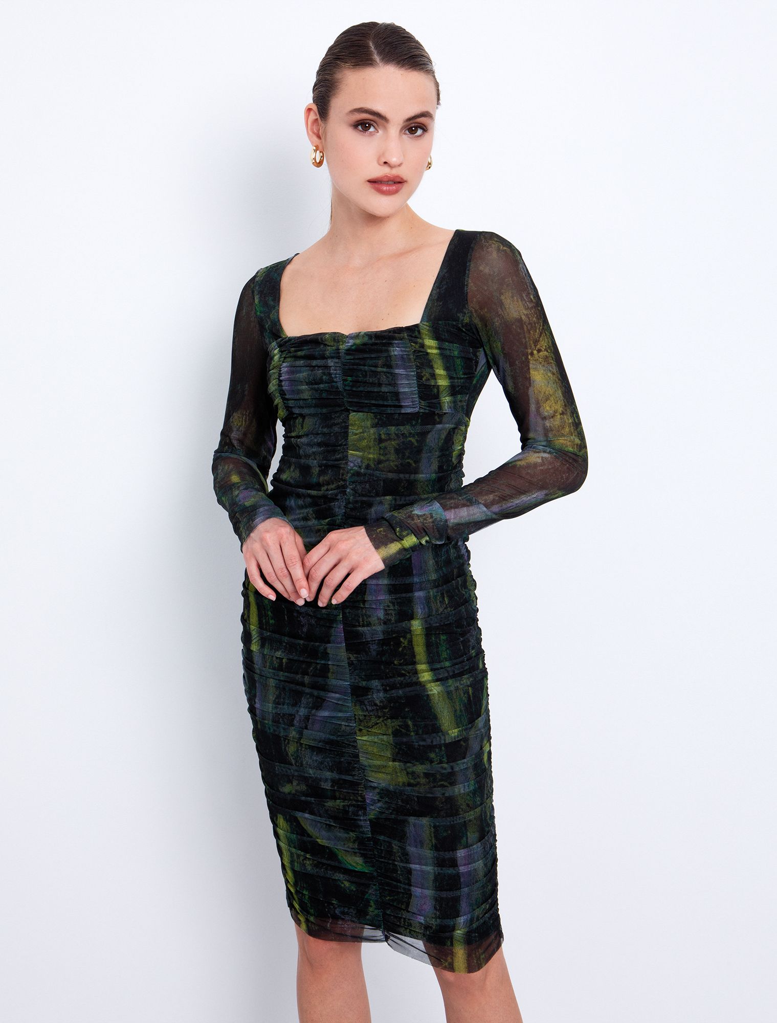 Εμπριμέ tulle φόρεμα με σούρα