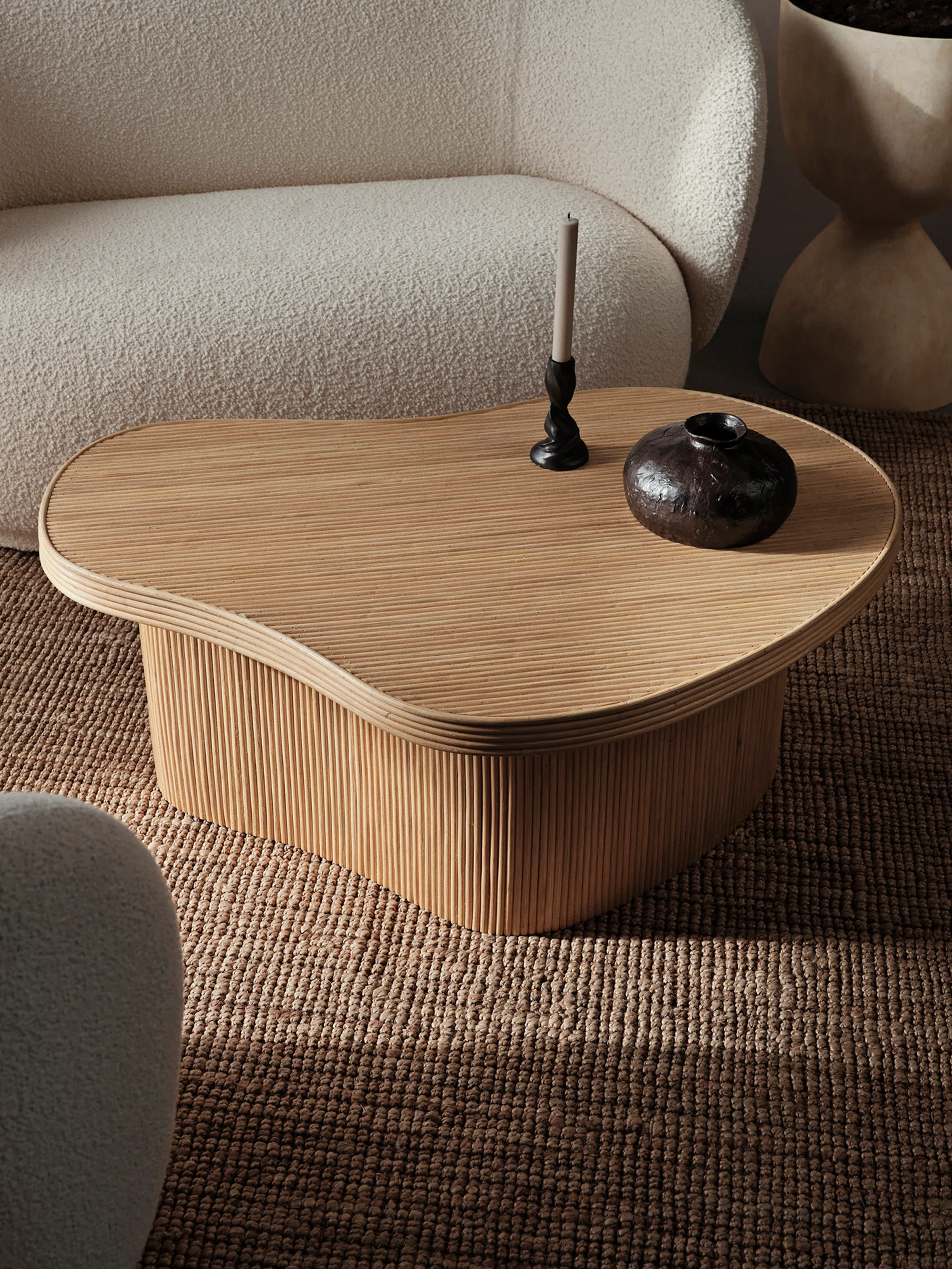 Handgefertigter Rattan-Couchtisch Isola
