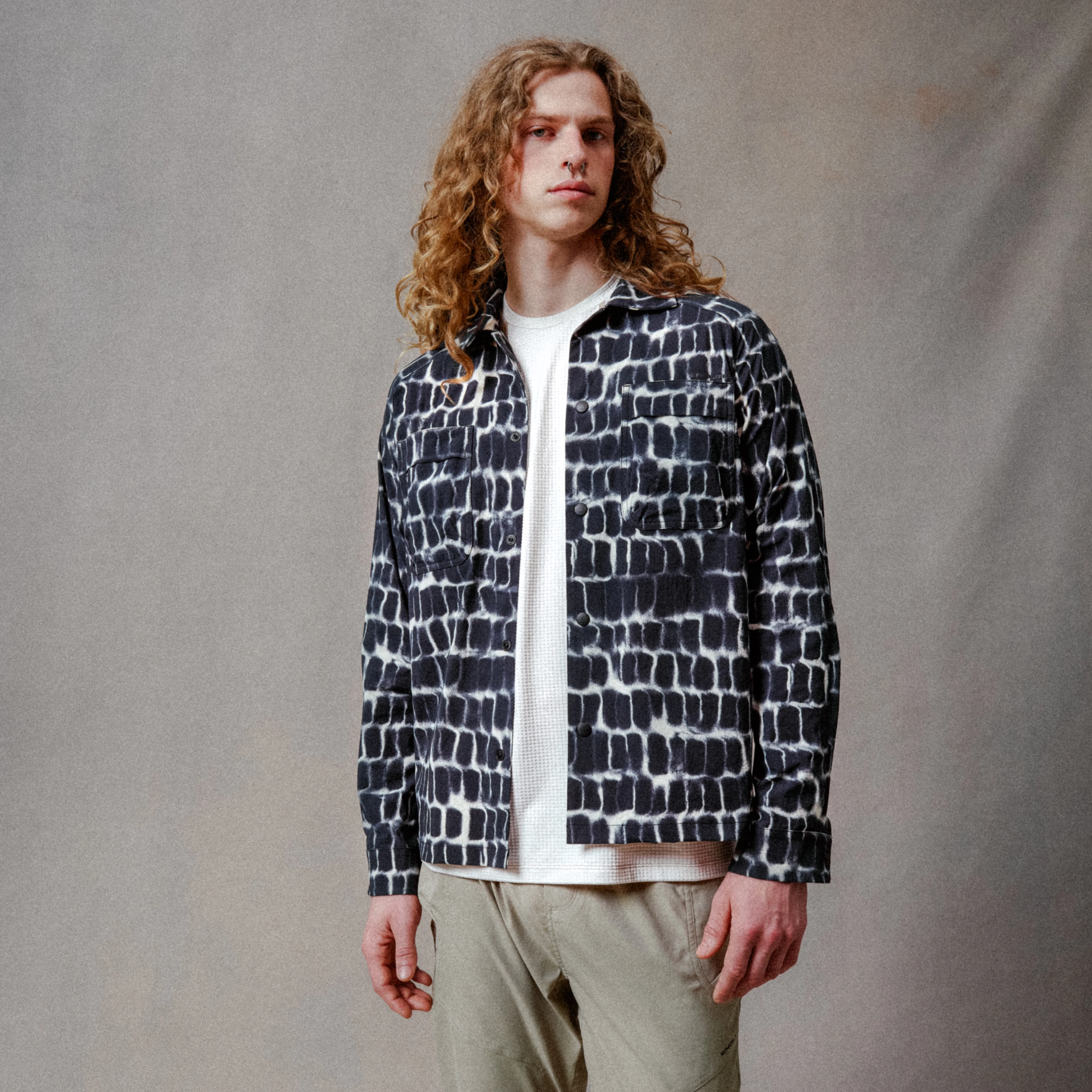 Unisex Corner Adventure Shirt - Black Camo