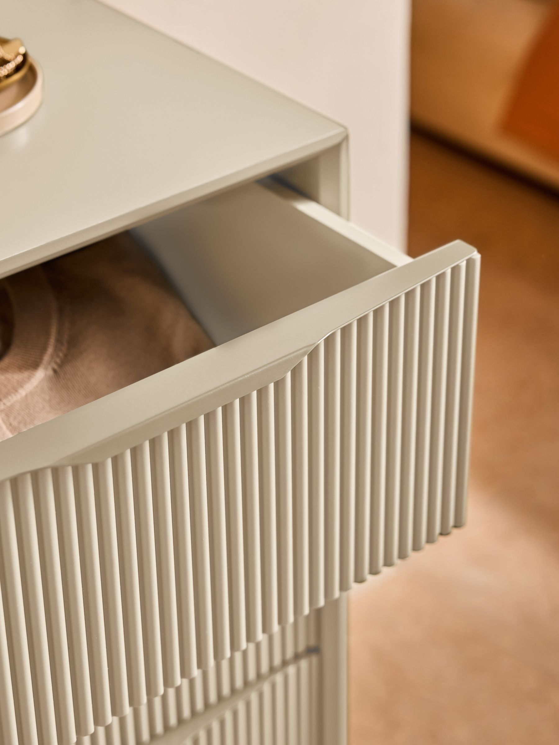 Elian 6 Drawer Wide Painted Chest in Ecru White