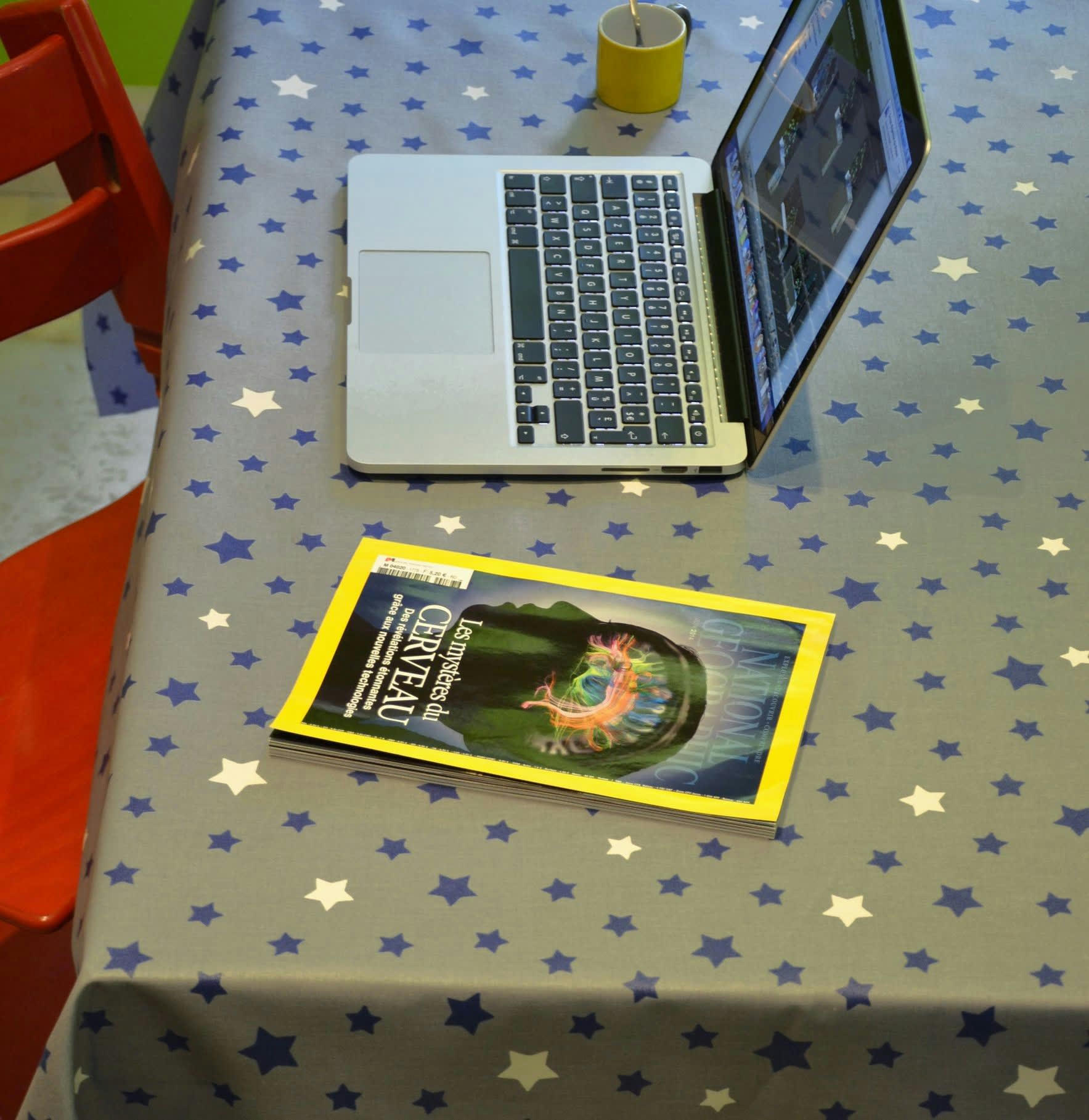 ETOILES - Nappe enduite carrée 120 x 120 cm bleue