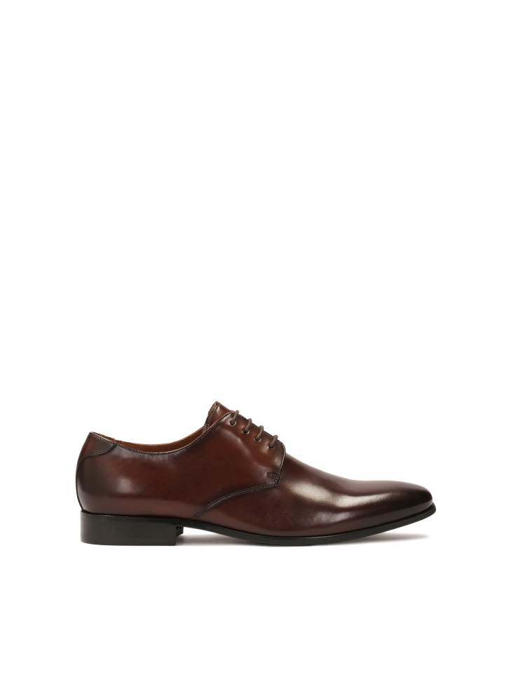 Men's brown formal shoes