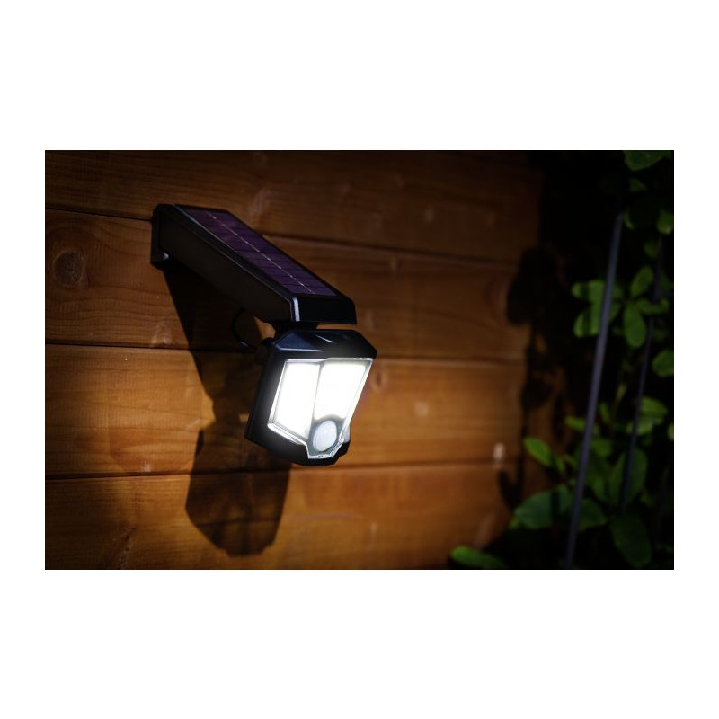 Applique extérieure LED solaire avec détecteur de mouvements 3 x 10 W EGLO