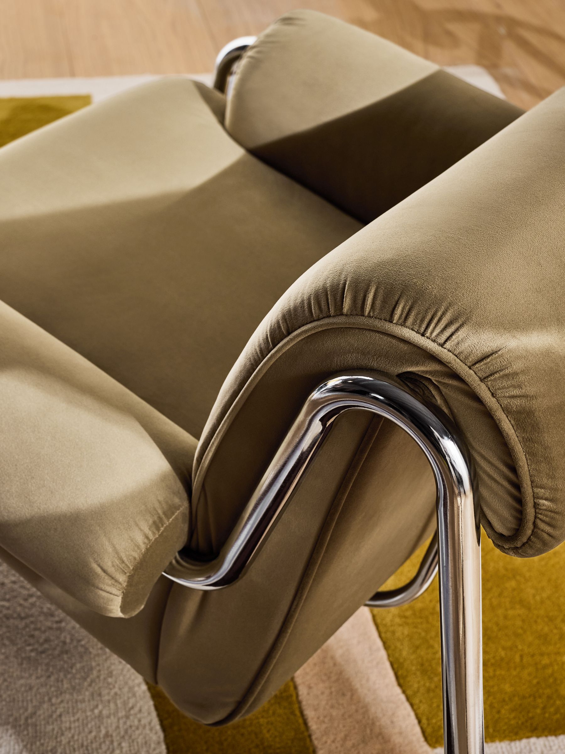 Lorien Chair in Velvet Fern Green