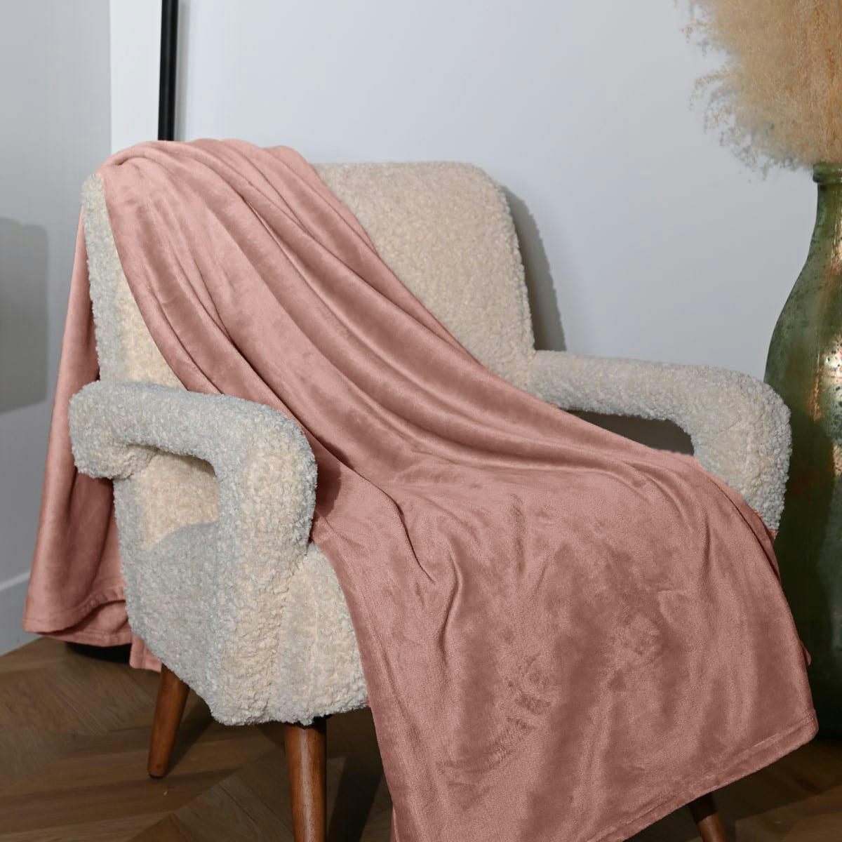 KOMO - Plaid polaire extra doux et chaud  nude 150x180 cm