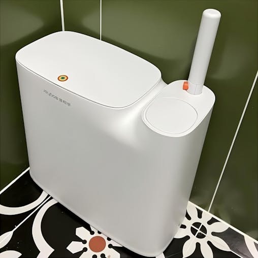 NNETM Press-Top Wastebasket and Toilet Brush Set