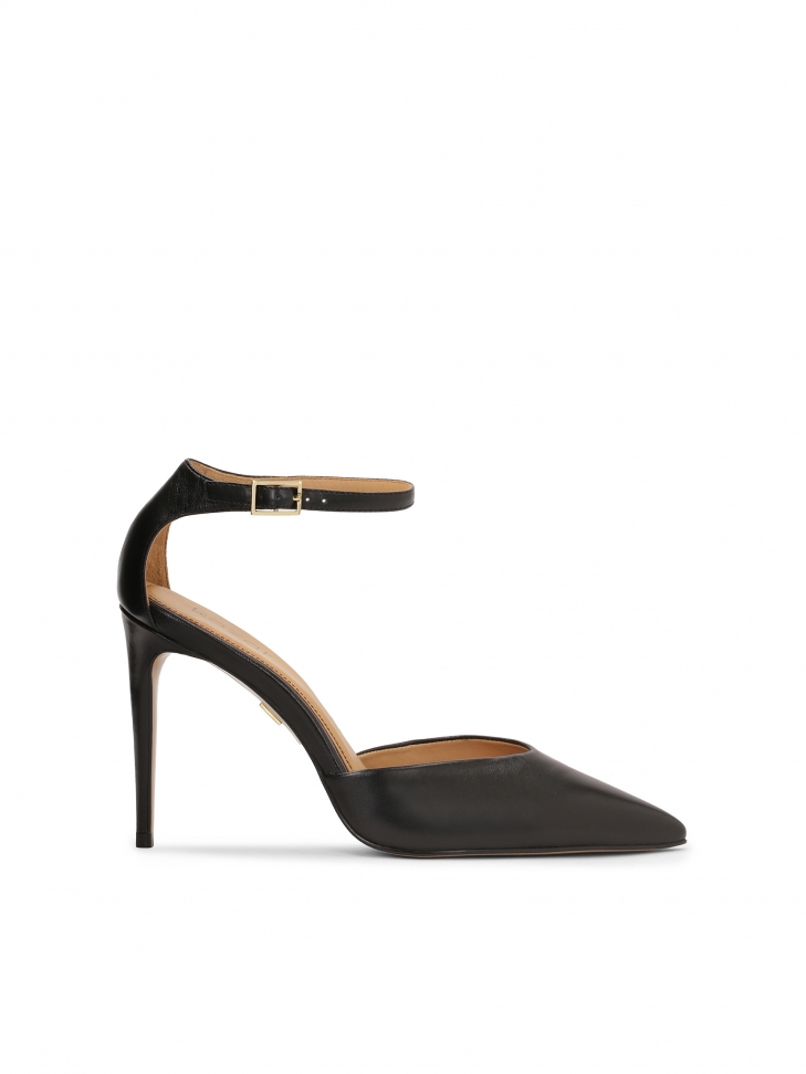 Black semi-open leather pumps