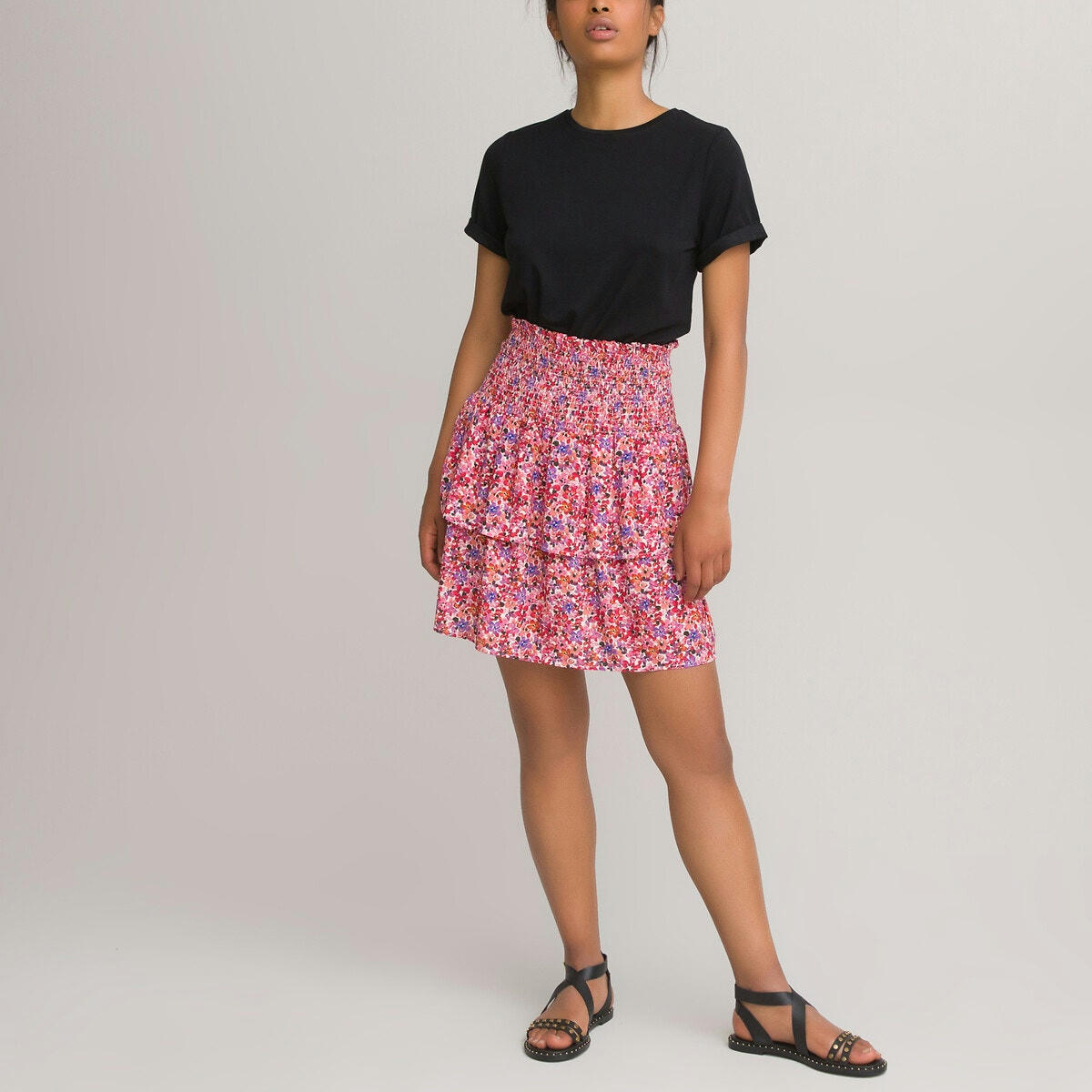 Jupe courte smockée et volantée, imprimé floral