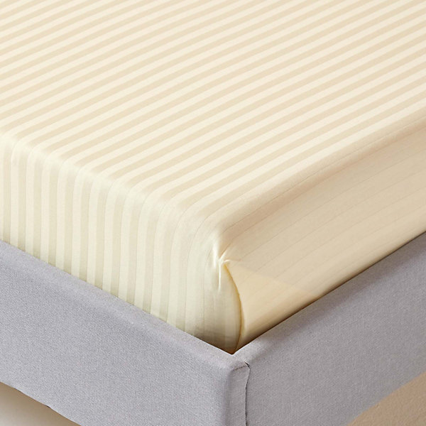 Drap plat satin rayé en coton égyptien 330 fils jaune pâle, 240x300 cm - HOMESCAPES