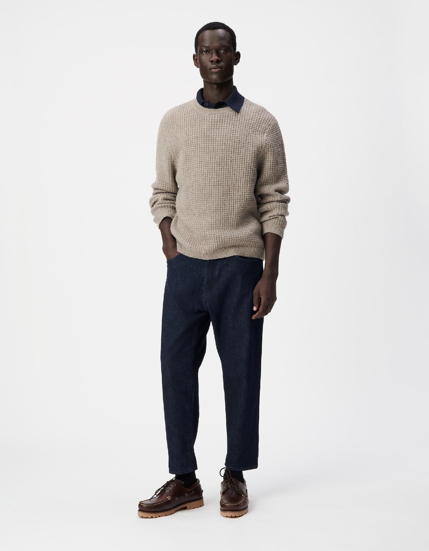 Pull beige tricot relief col rond Homme