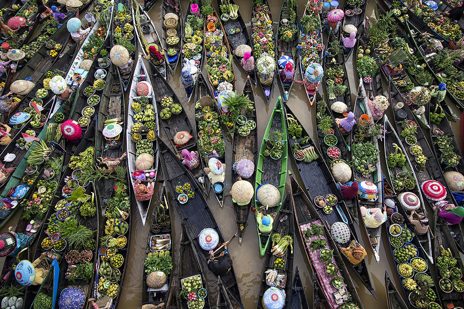 - Tableau marché flottant toile imprimée 120x80cm