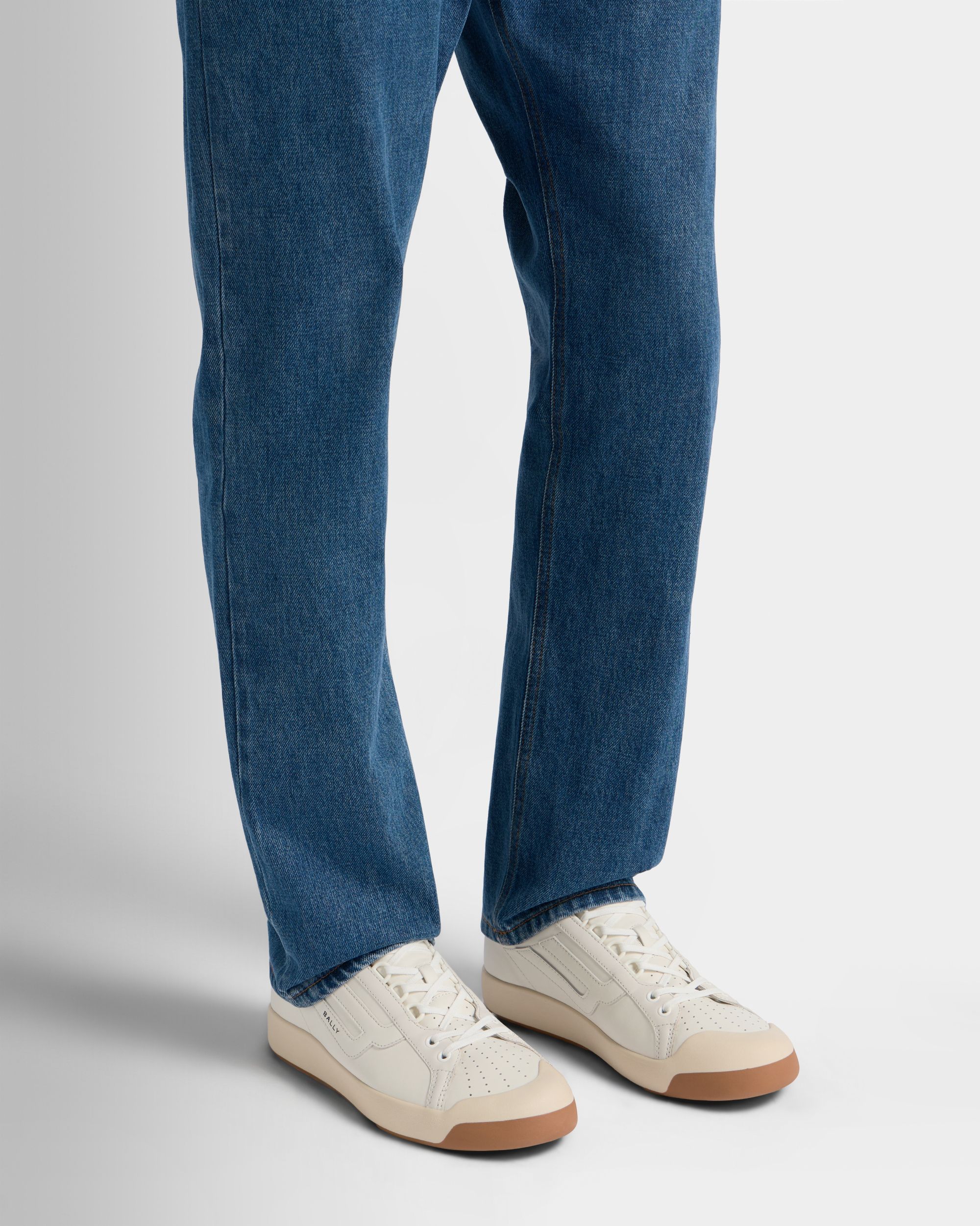 Competition Sneaker aus weißem Leder