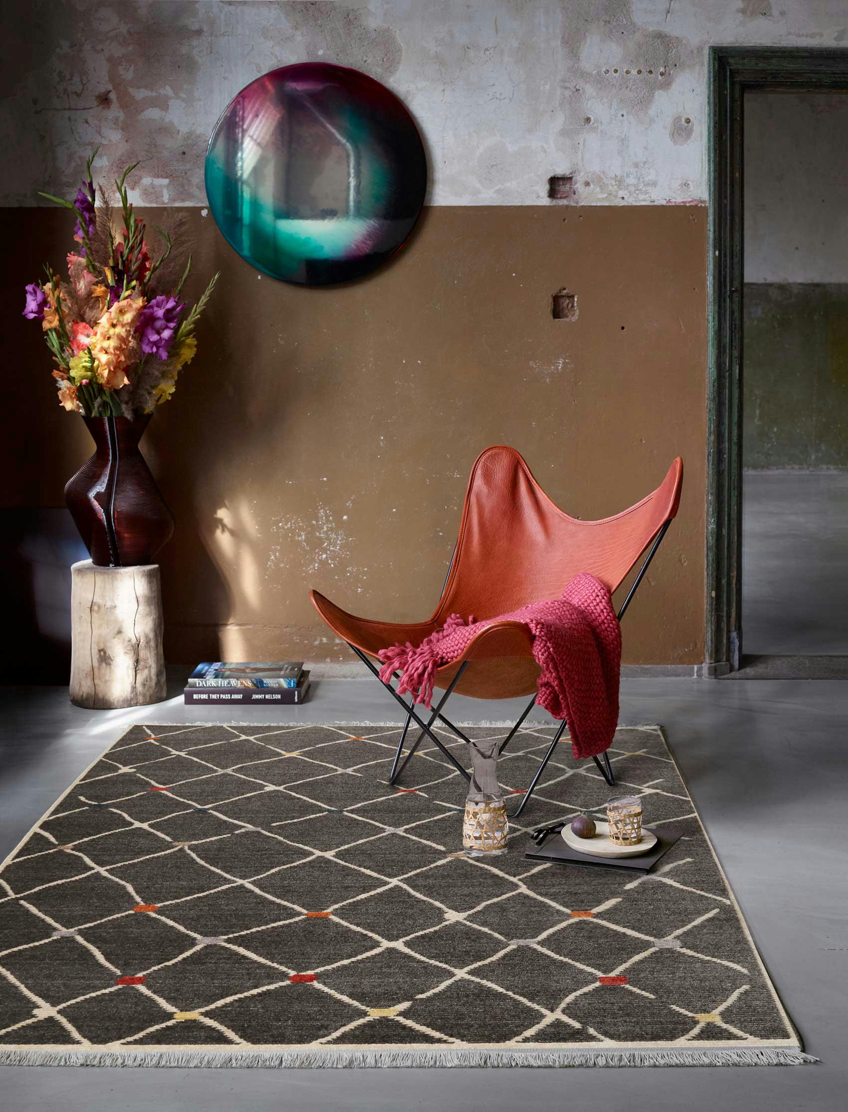 MARCHE BONSECOURS - Tapis tissé ethnique chic à franges multicolore fond gris 160x225